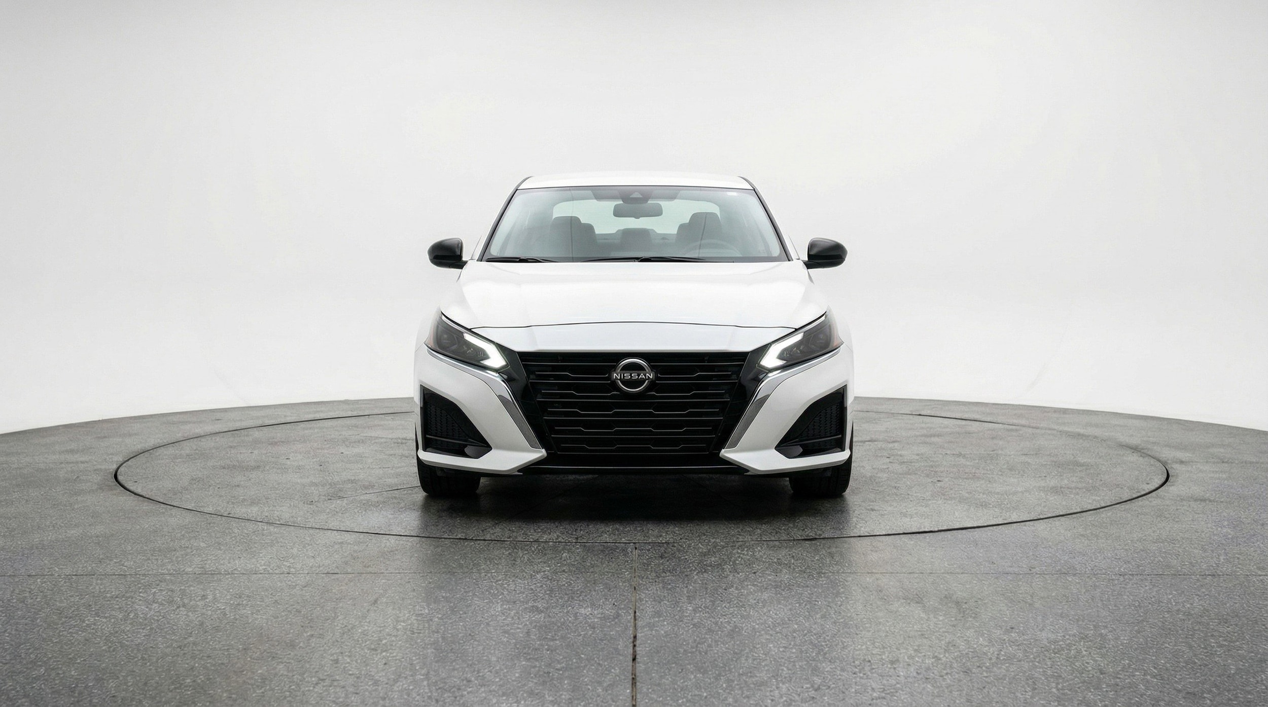 Thumbnail: 2025 Nissan Altima - 2