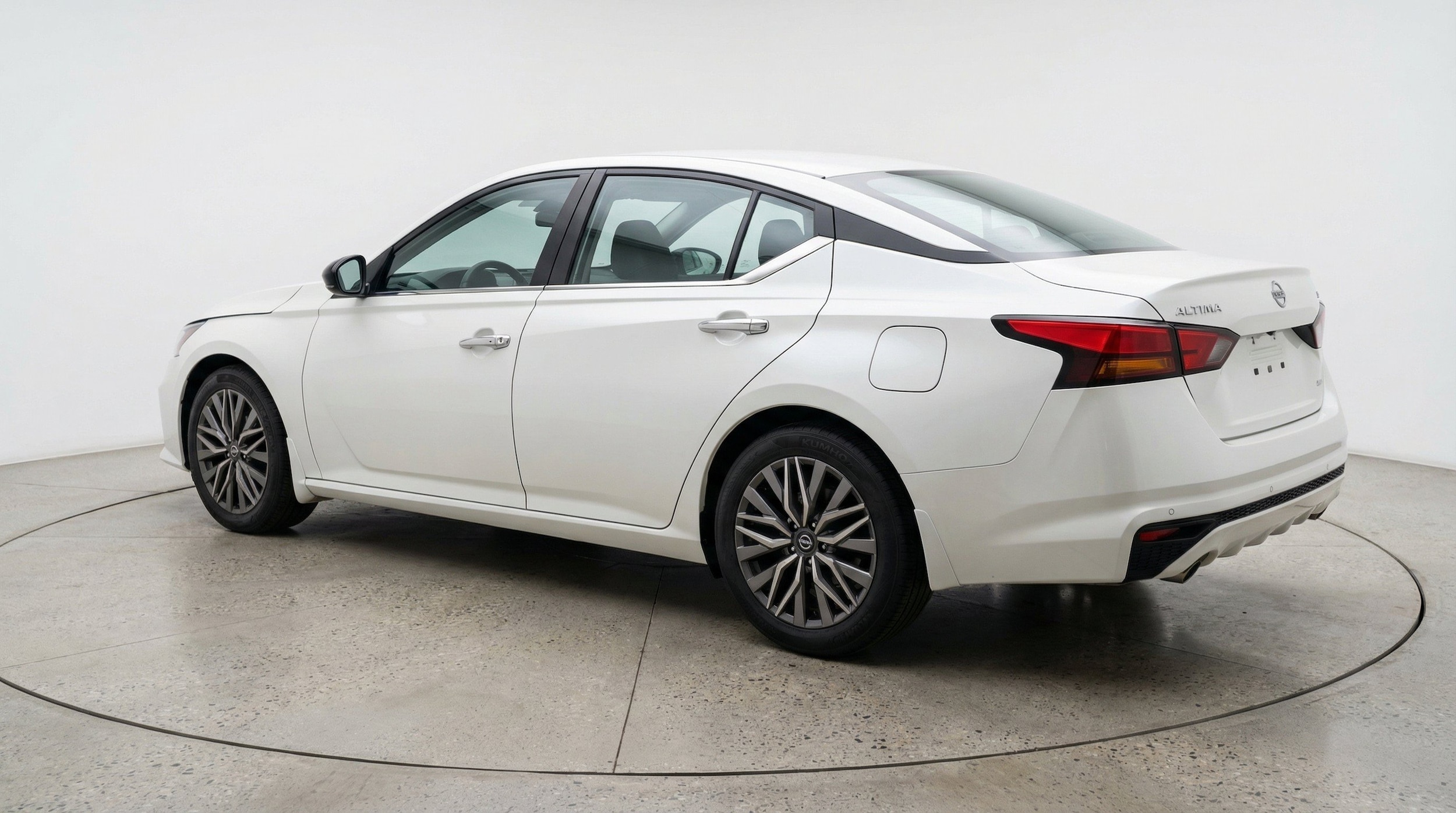 Thumbnail: 2025 Nissan Altima - 6