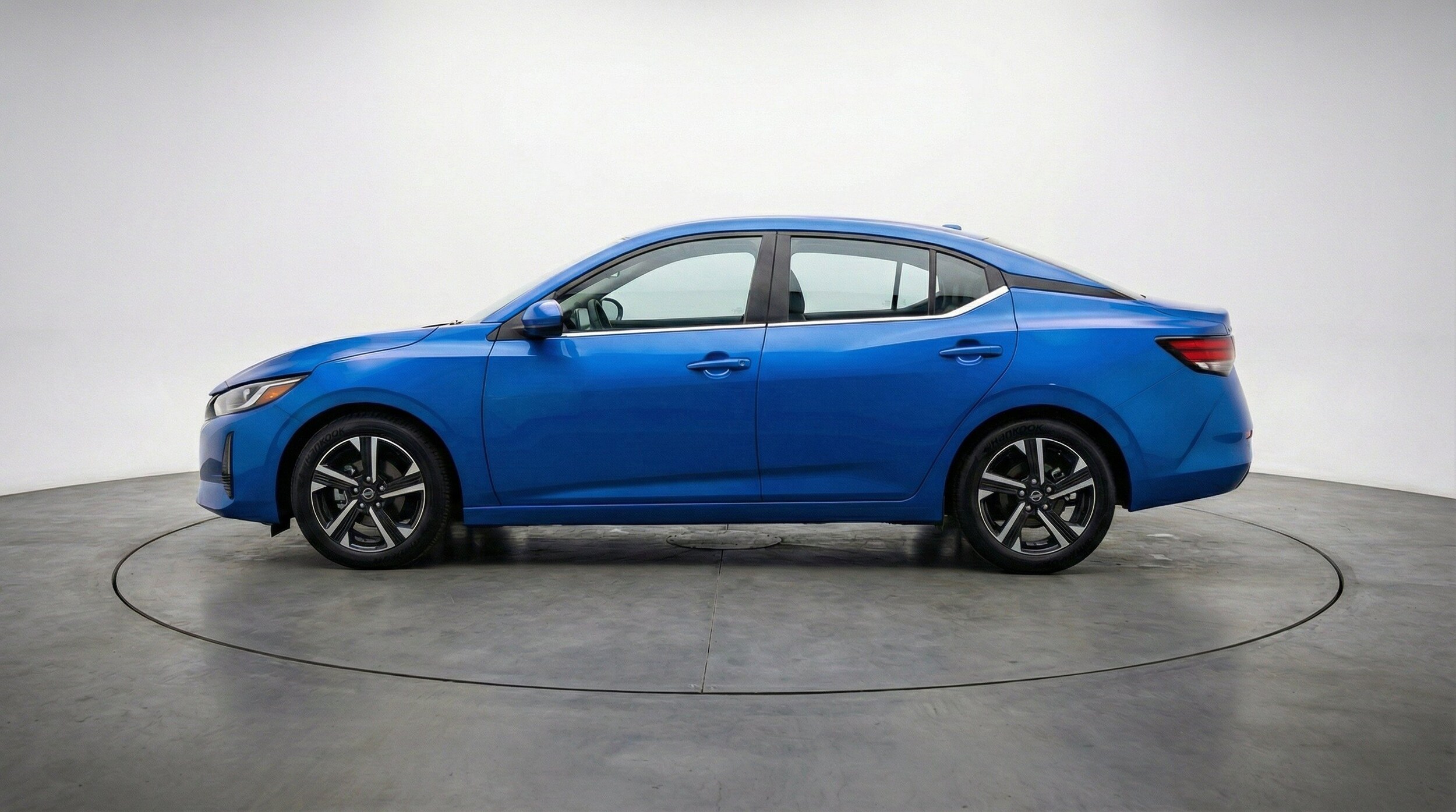 Thumbnail: 2025 Nissan Sentra - 5