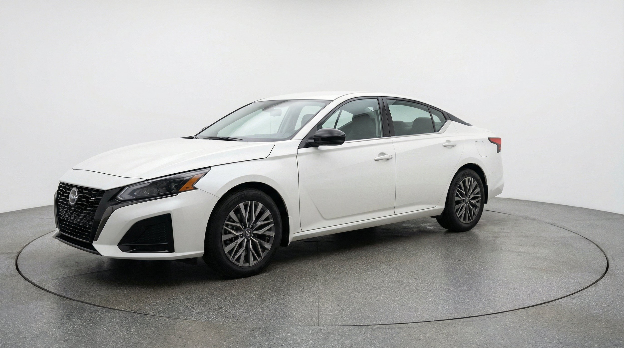 Thumbnail: 2025 Nissan Altima - 3