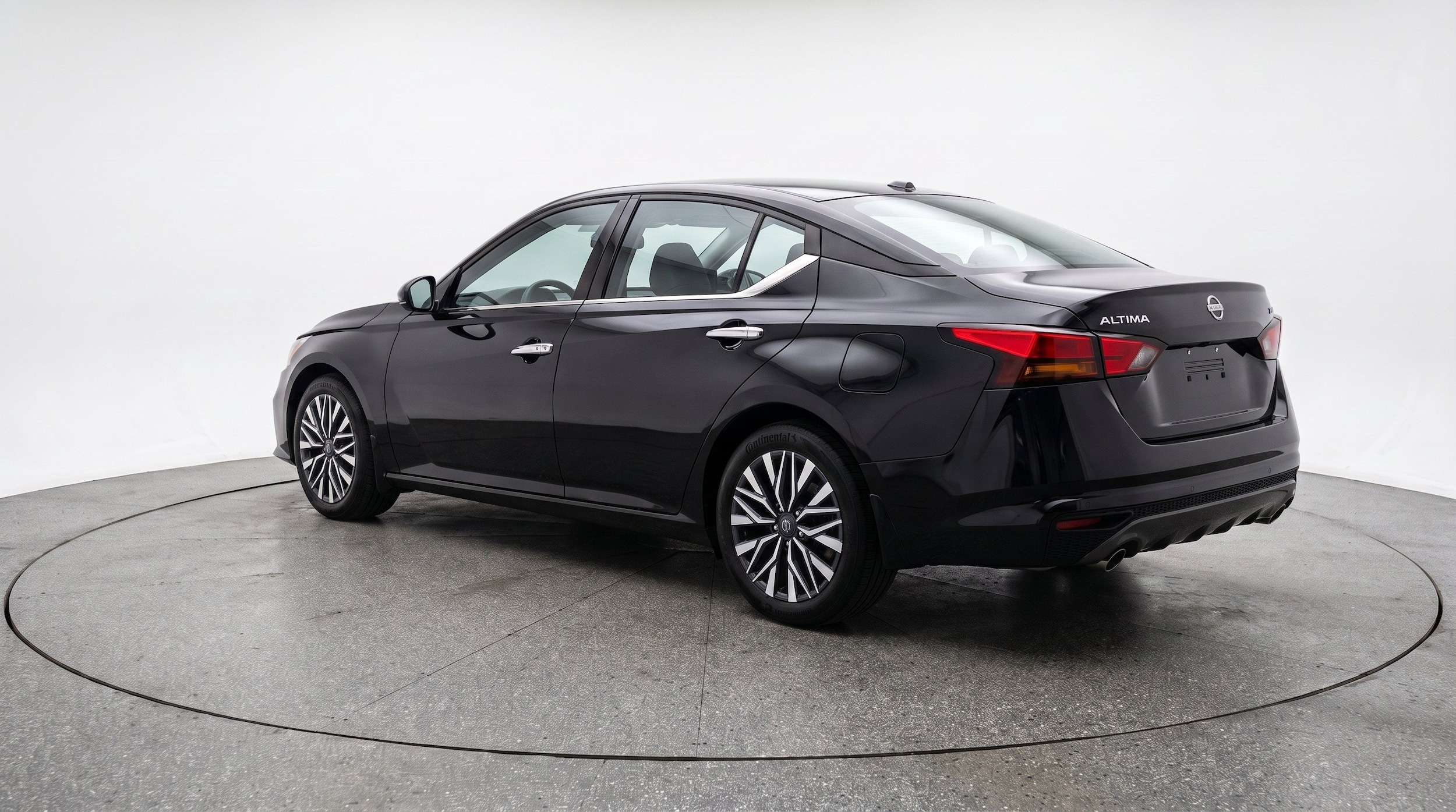 Thumbnail: 2025 Nissan Altima - 6