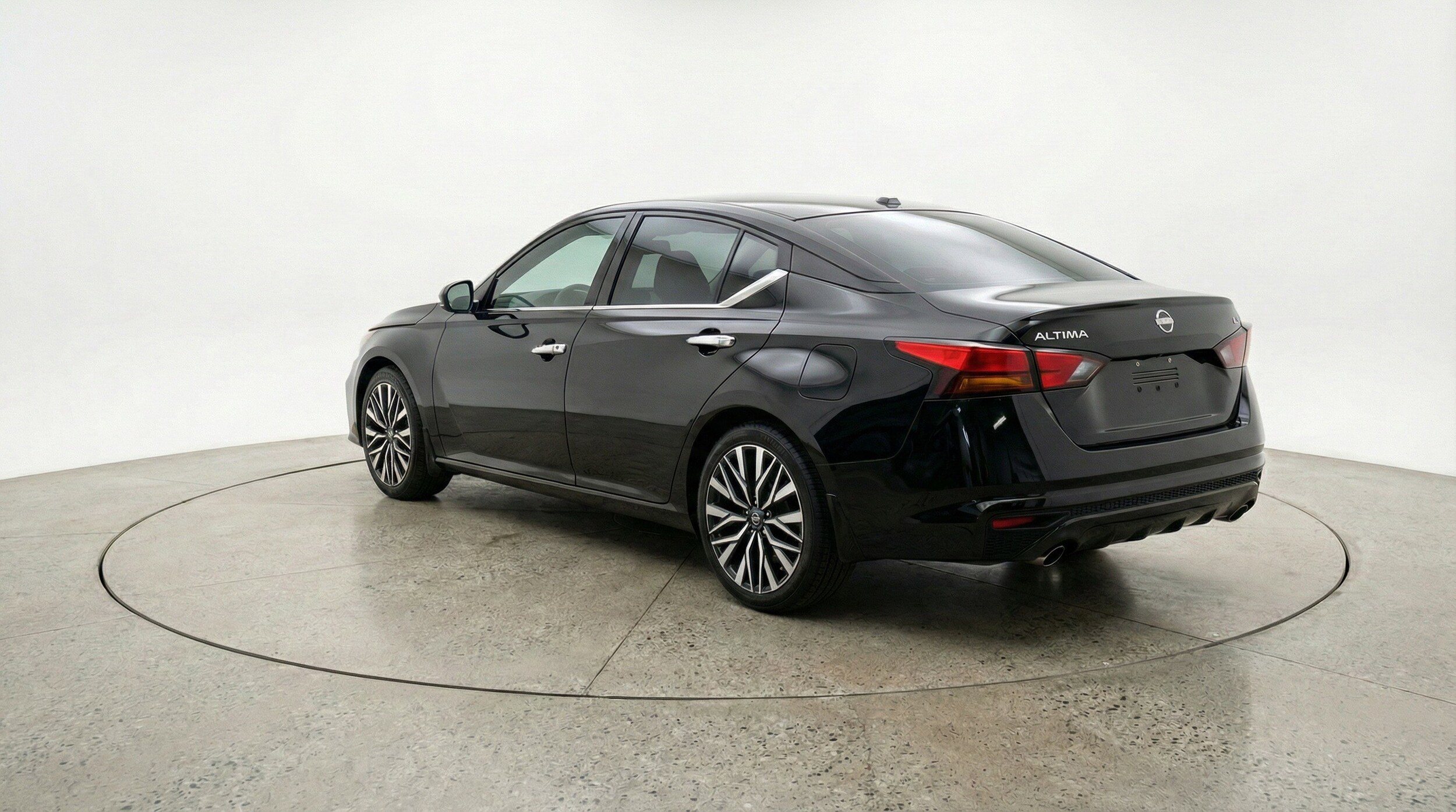 Thumbnail: 2025 Nissan Altima - 6