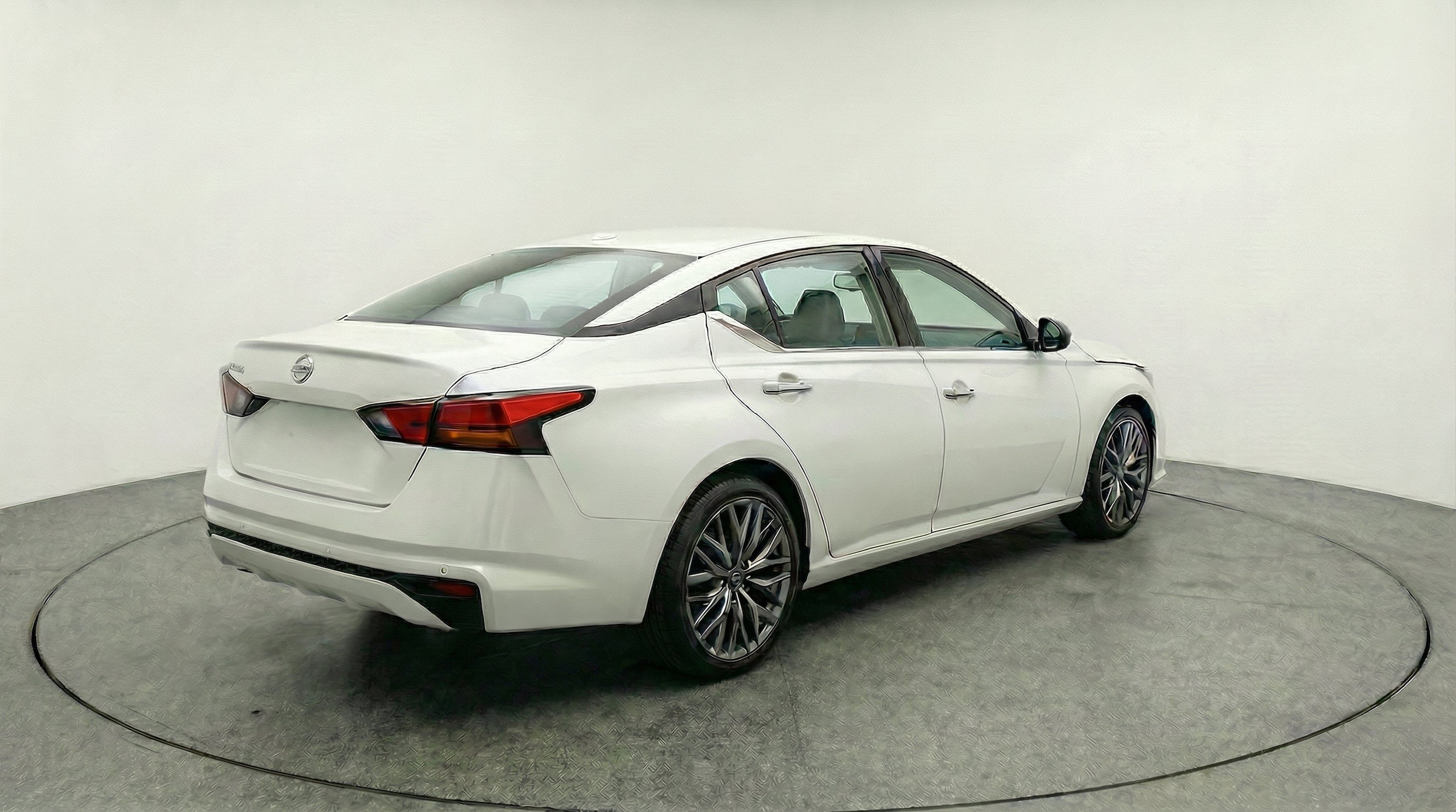 Thumbnail: 2025 Nissan Altima - 8