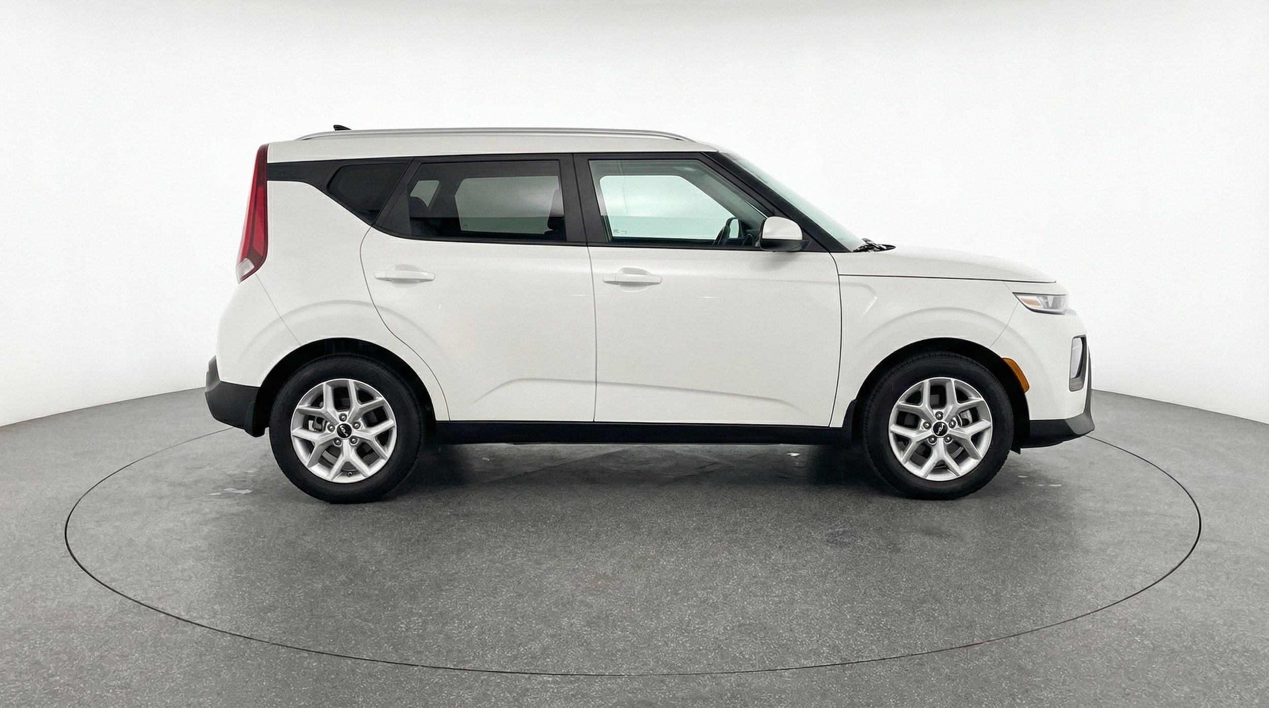 Thumbnail: 2025 Kia Soul - 10