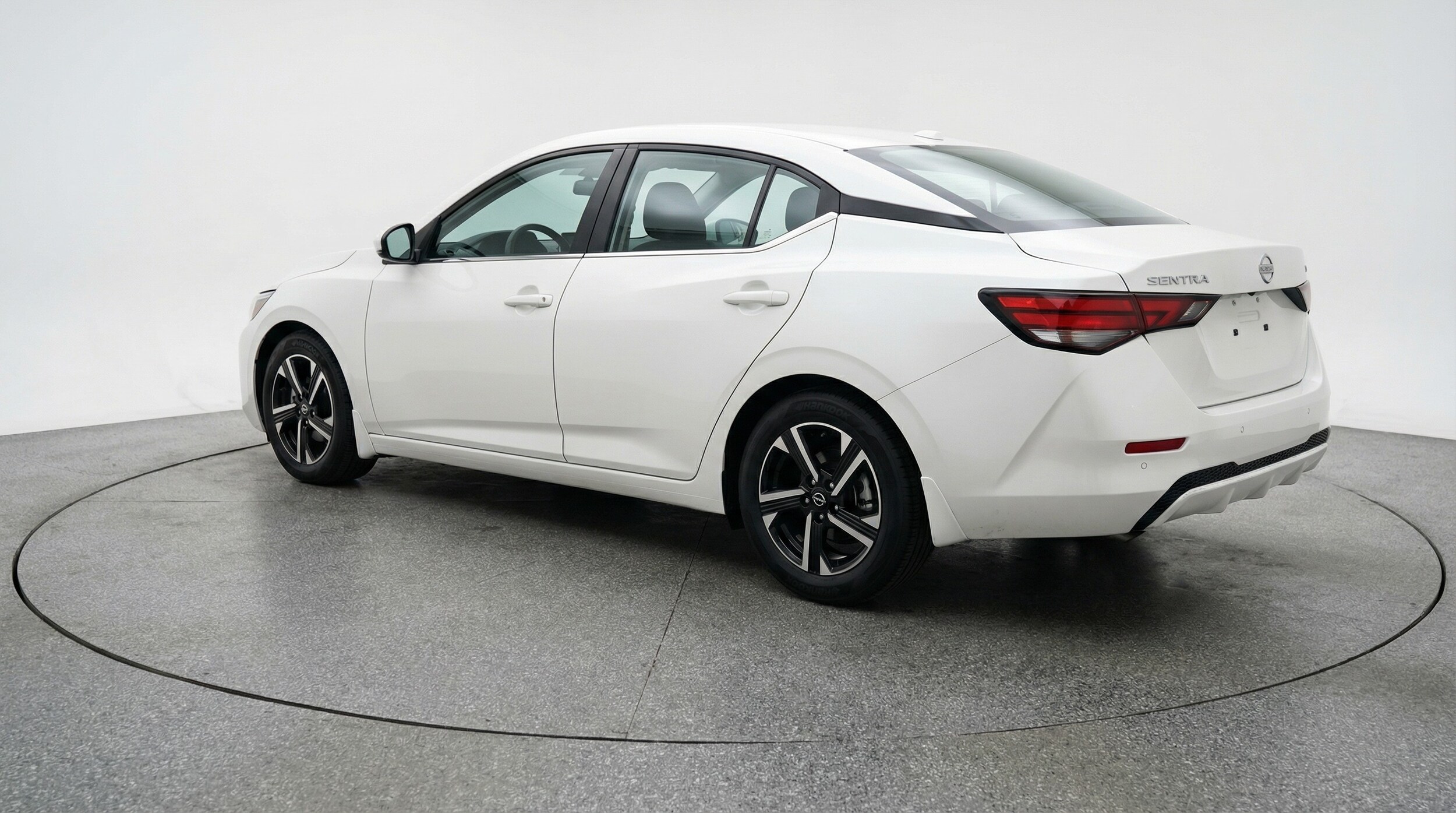 Thumbnail: 2025 Nissan Sentra - 5