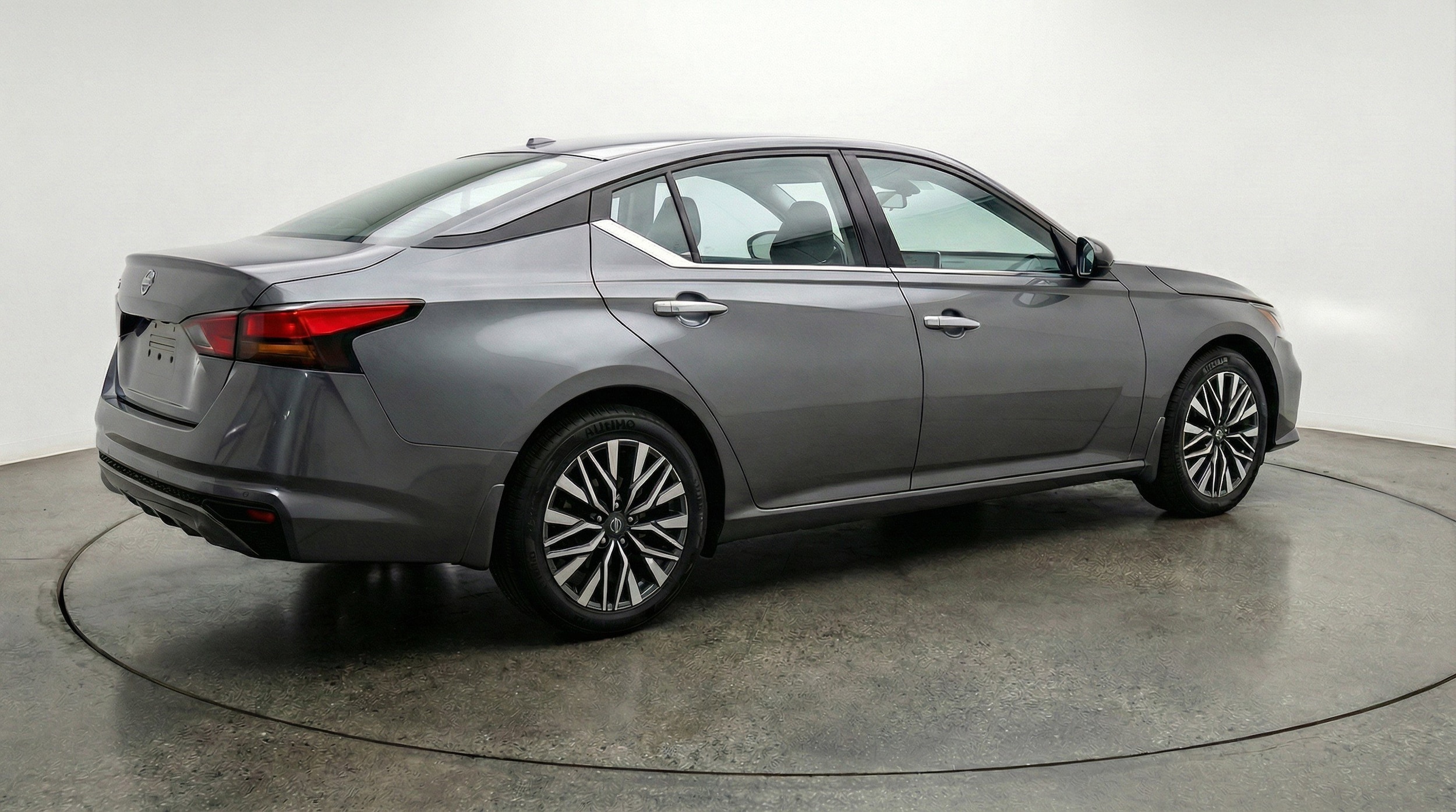 Thumbnail: 2025 Nissan Altima - 9