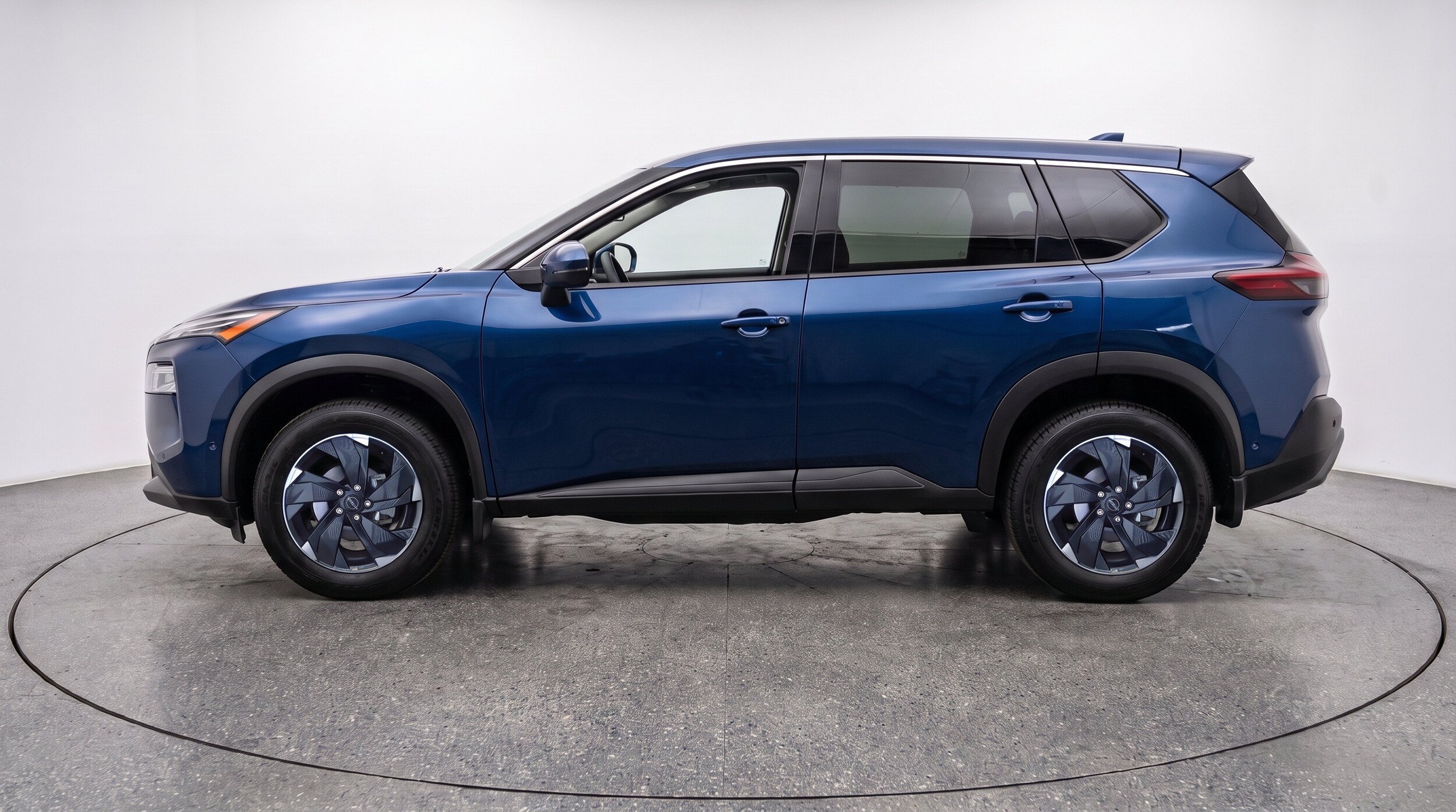 Thumbnail: 2025 Nissan Rogue - 5
