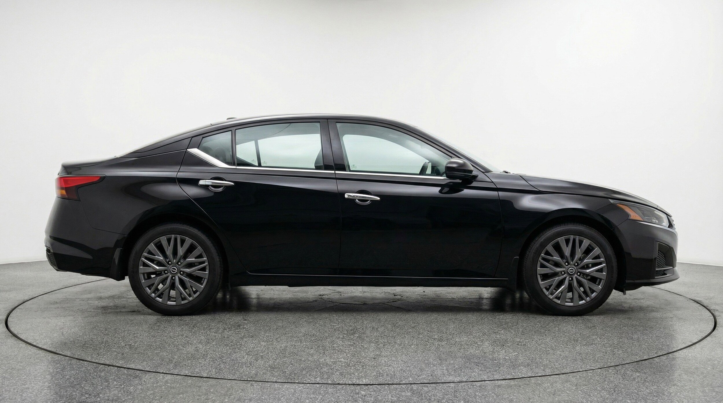 Thumbnail: 2025 Nissan Altima - 11