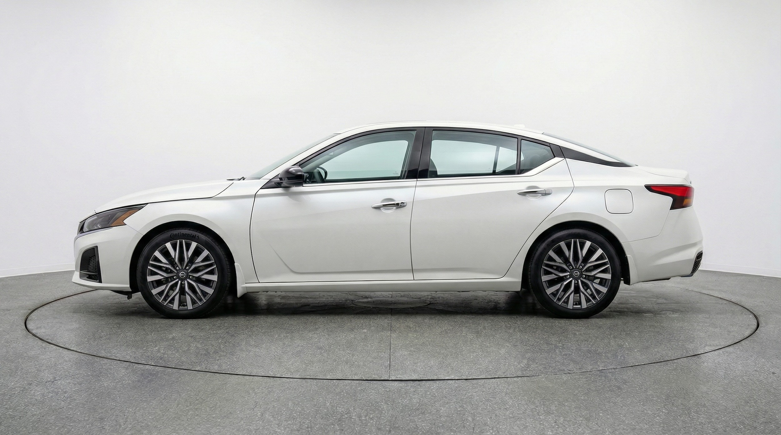 Thumbnail: 2025 Nissan Altima - 4