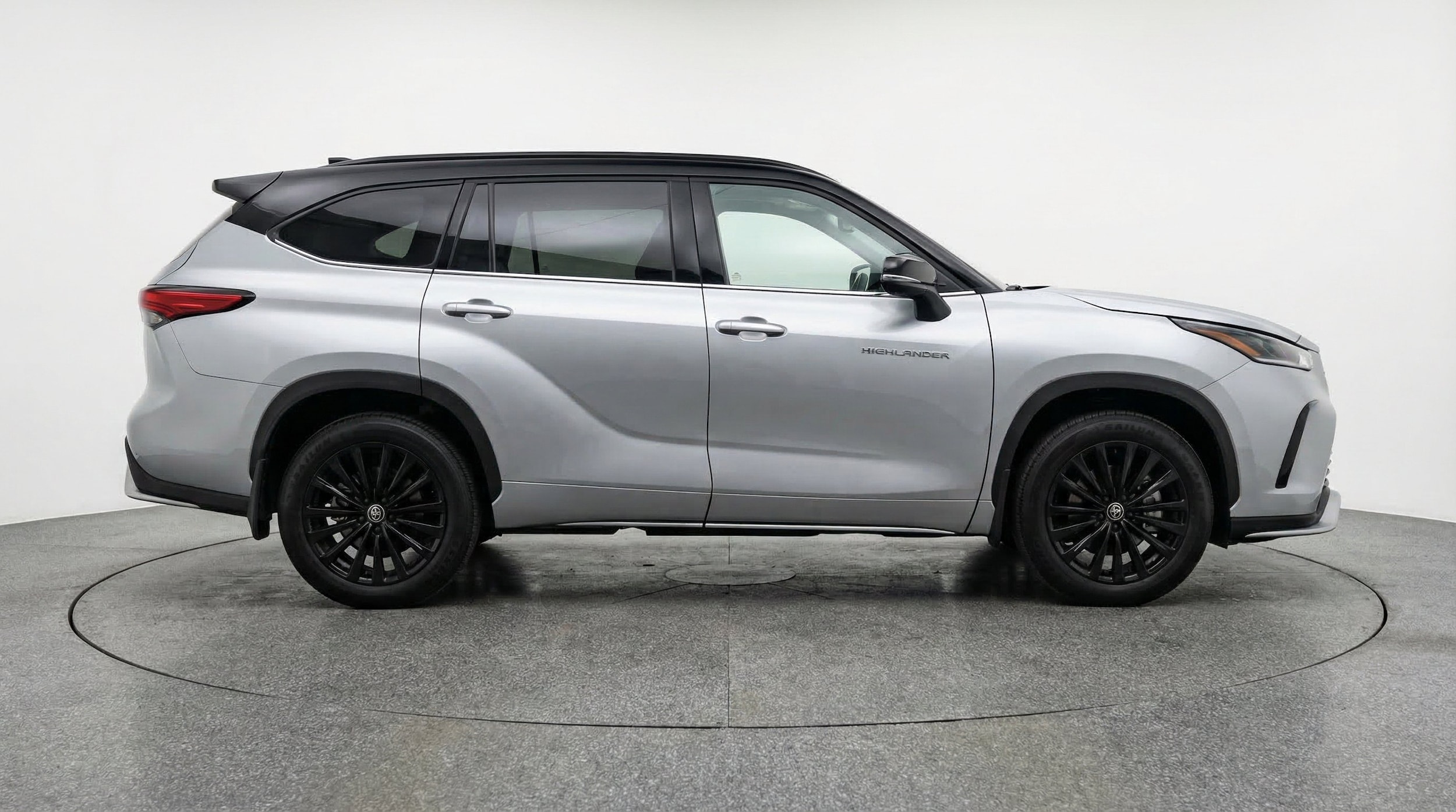Thumbnail: 2025 Toyota Highlander - 10