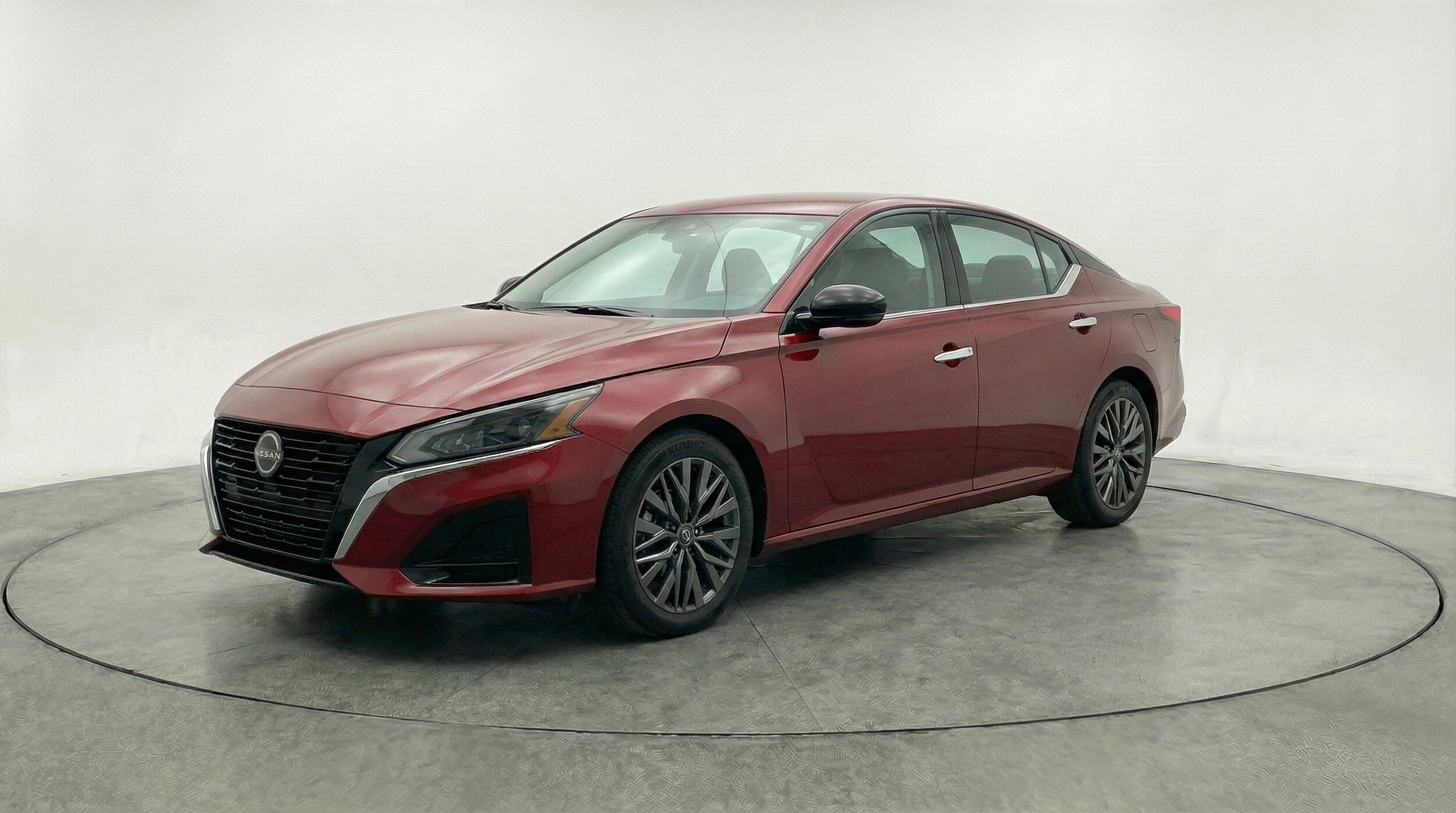 Thumbnail: 2025 Nissan Altima - 3