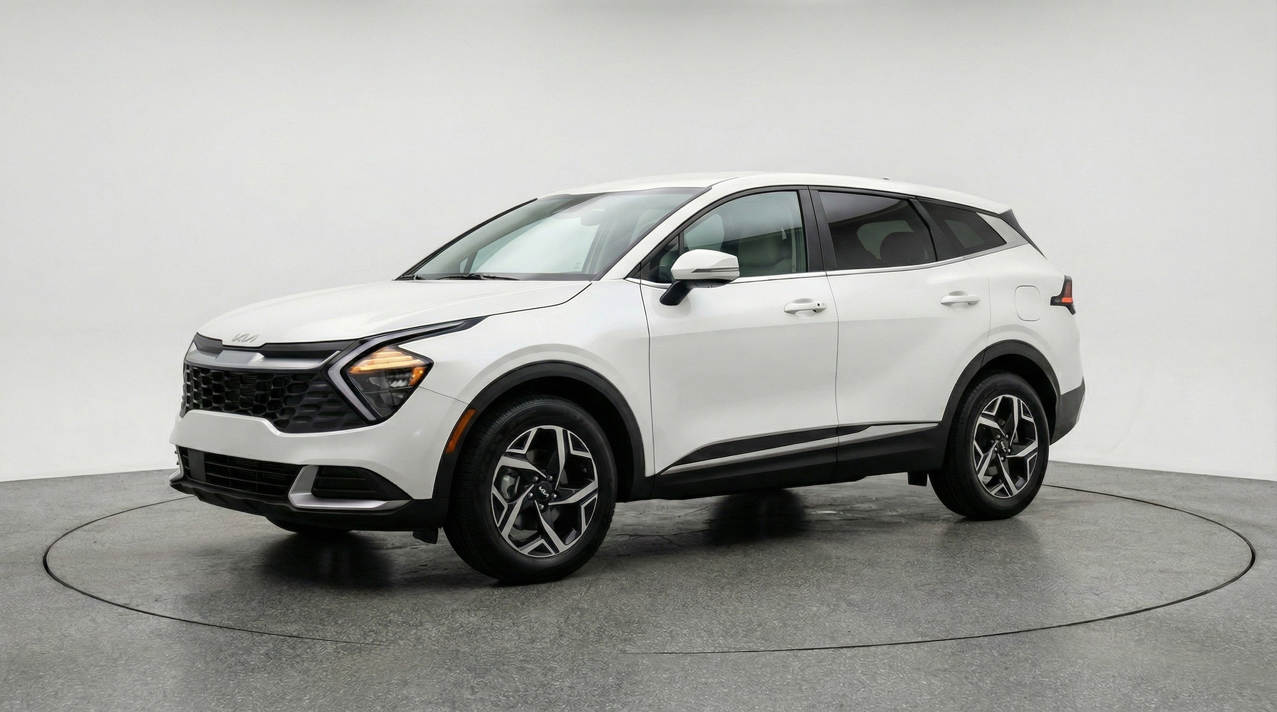 Thumbnail: 2025 Kia Sportage - 3