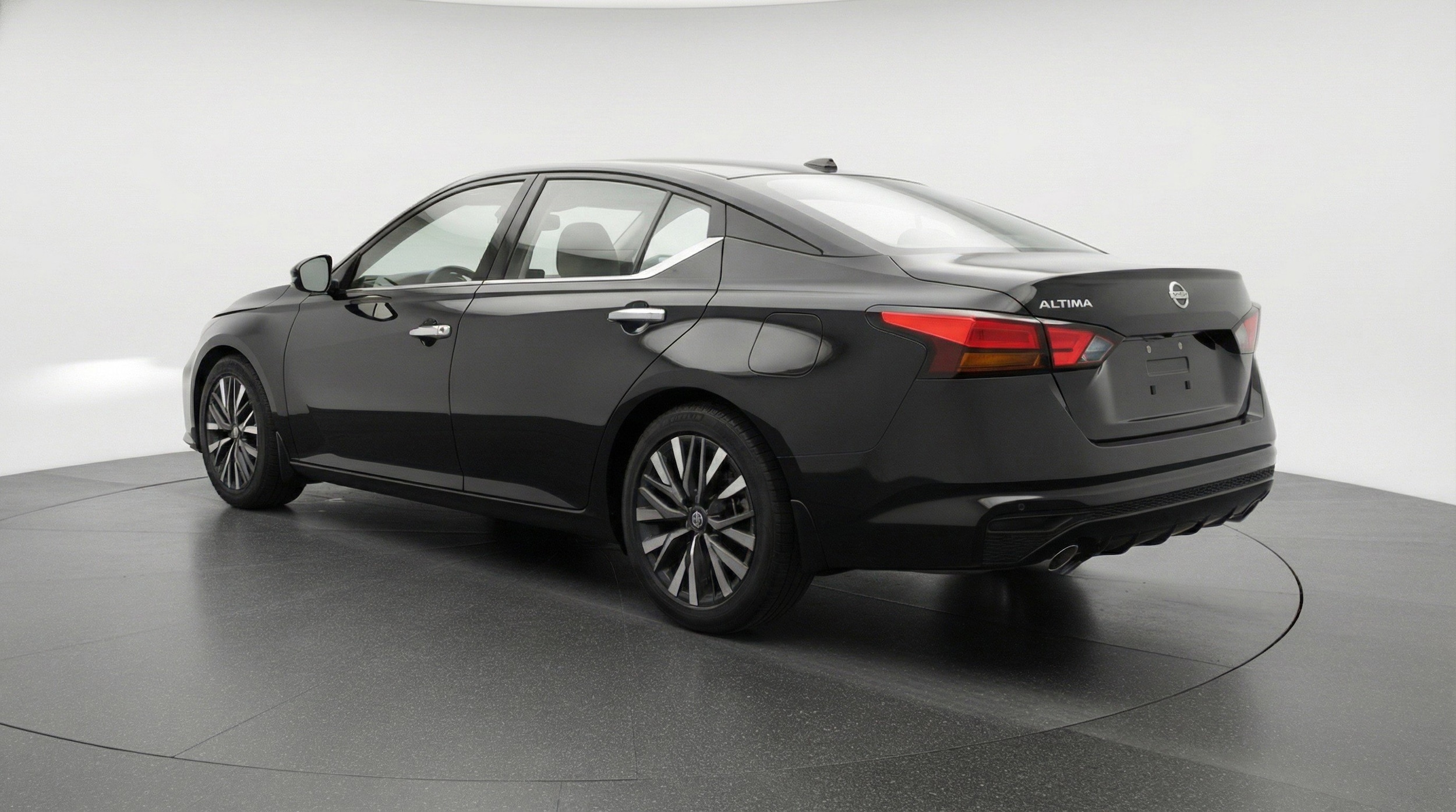 Thumbnail: 2025 Nissan Altima - 6