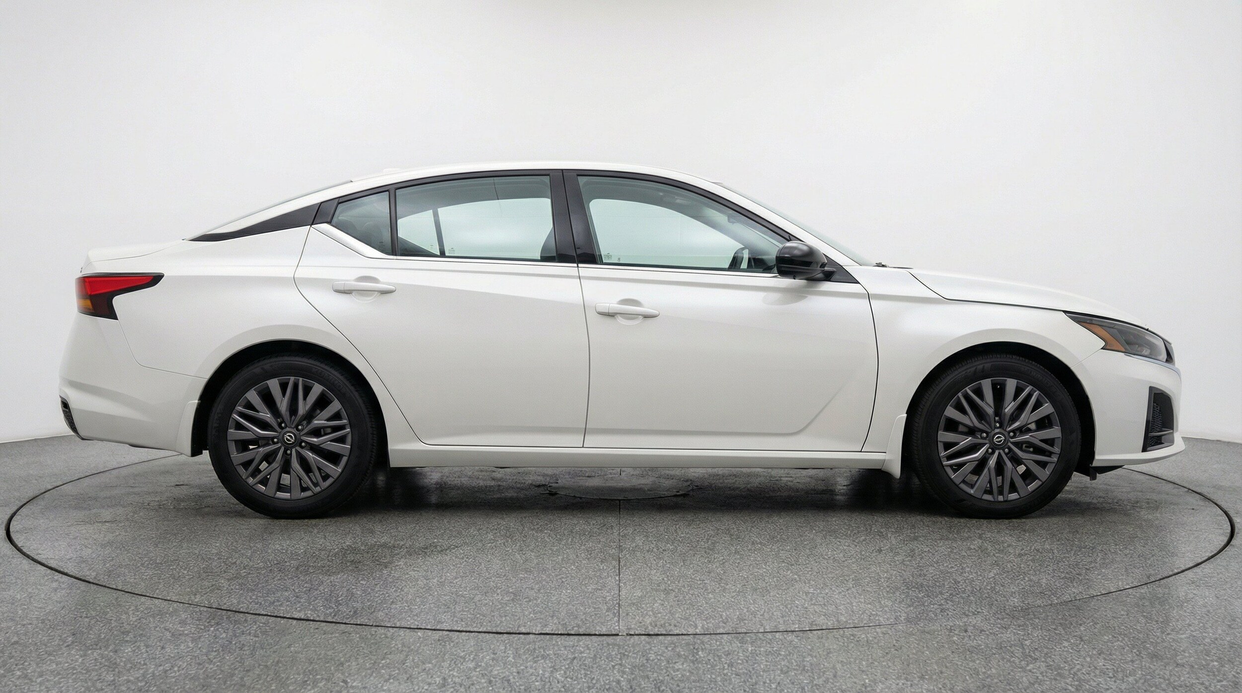 Thumbnail: 2025 Nissan Altima - 11