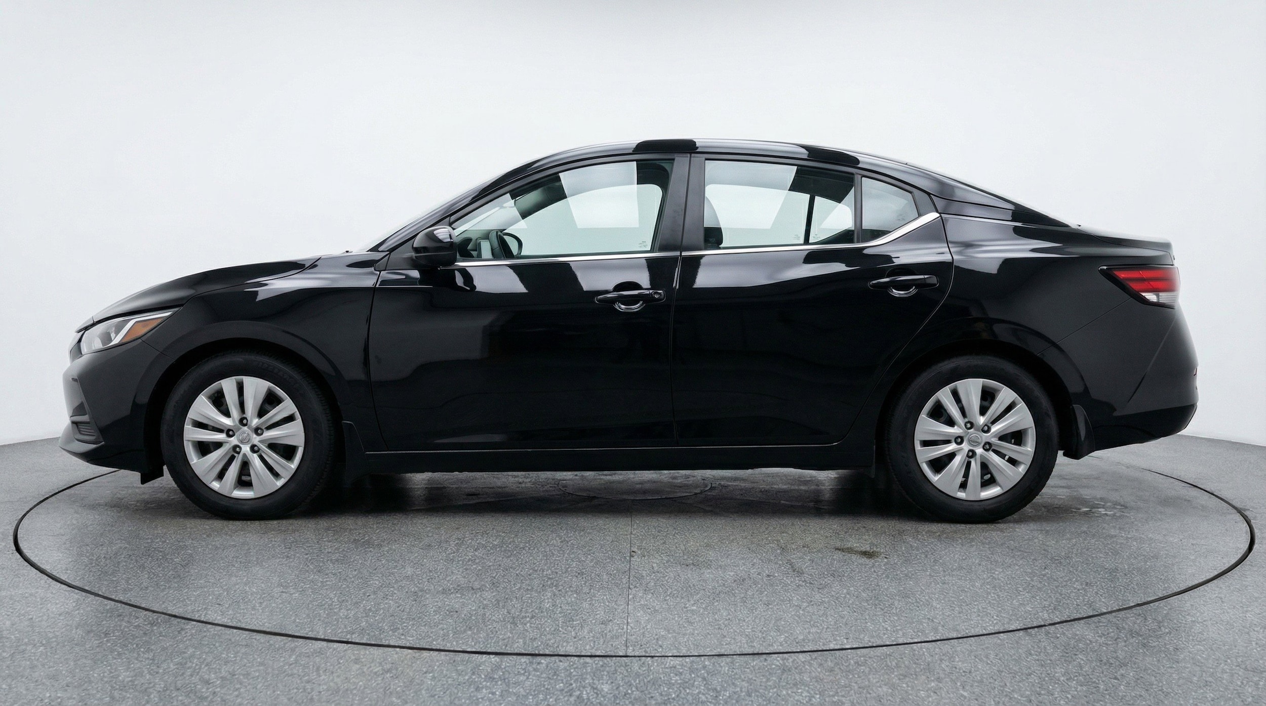 Thumbnail: 2025 Nissan Sentra - 5