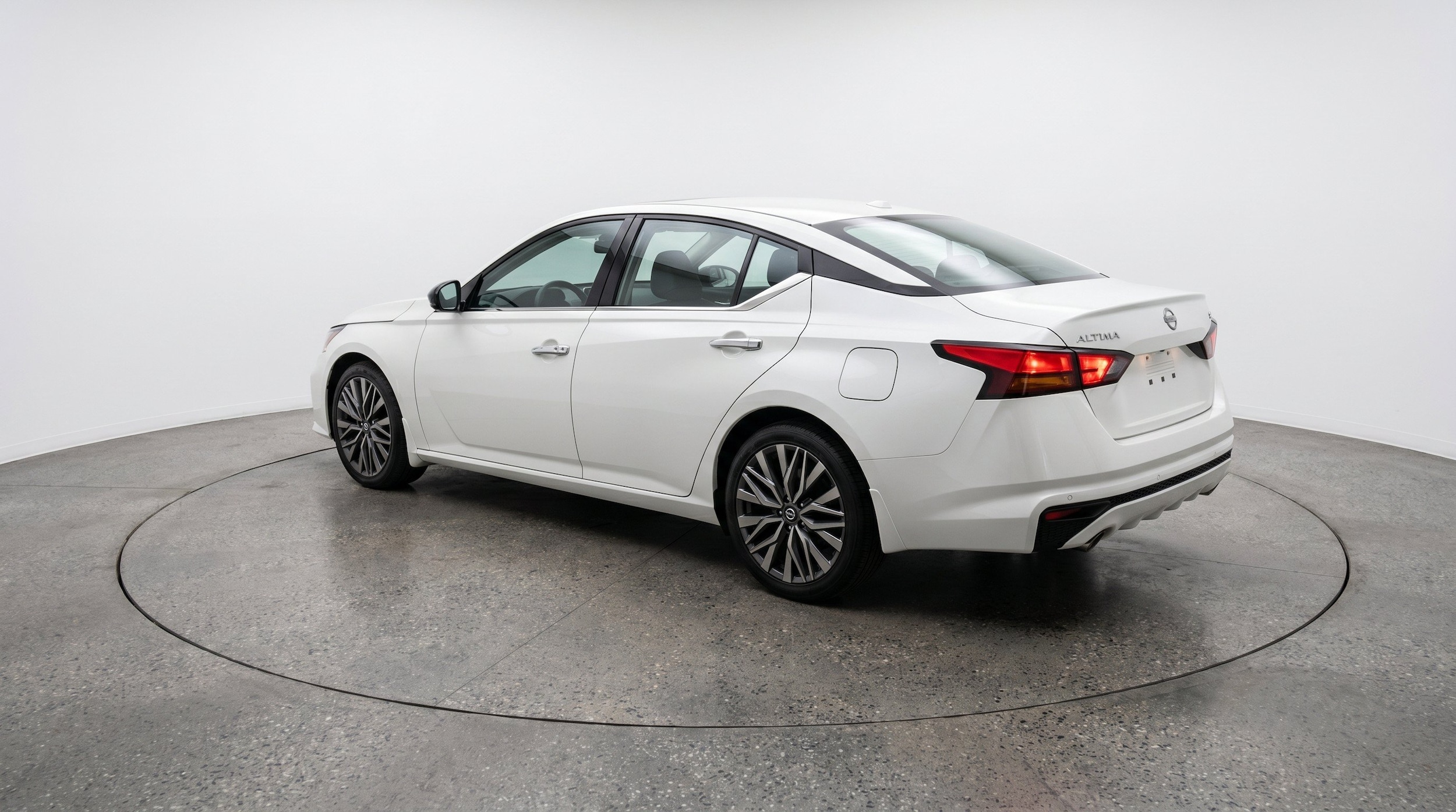 Thumbnail: 2025 Nissan Altima - 6