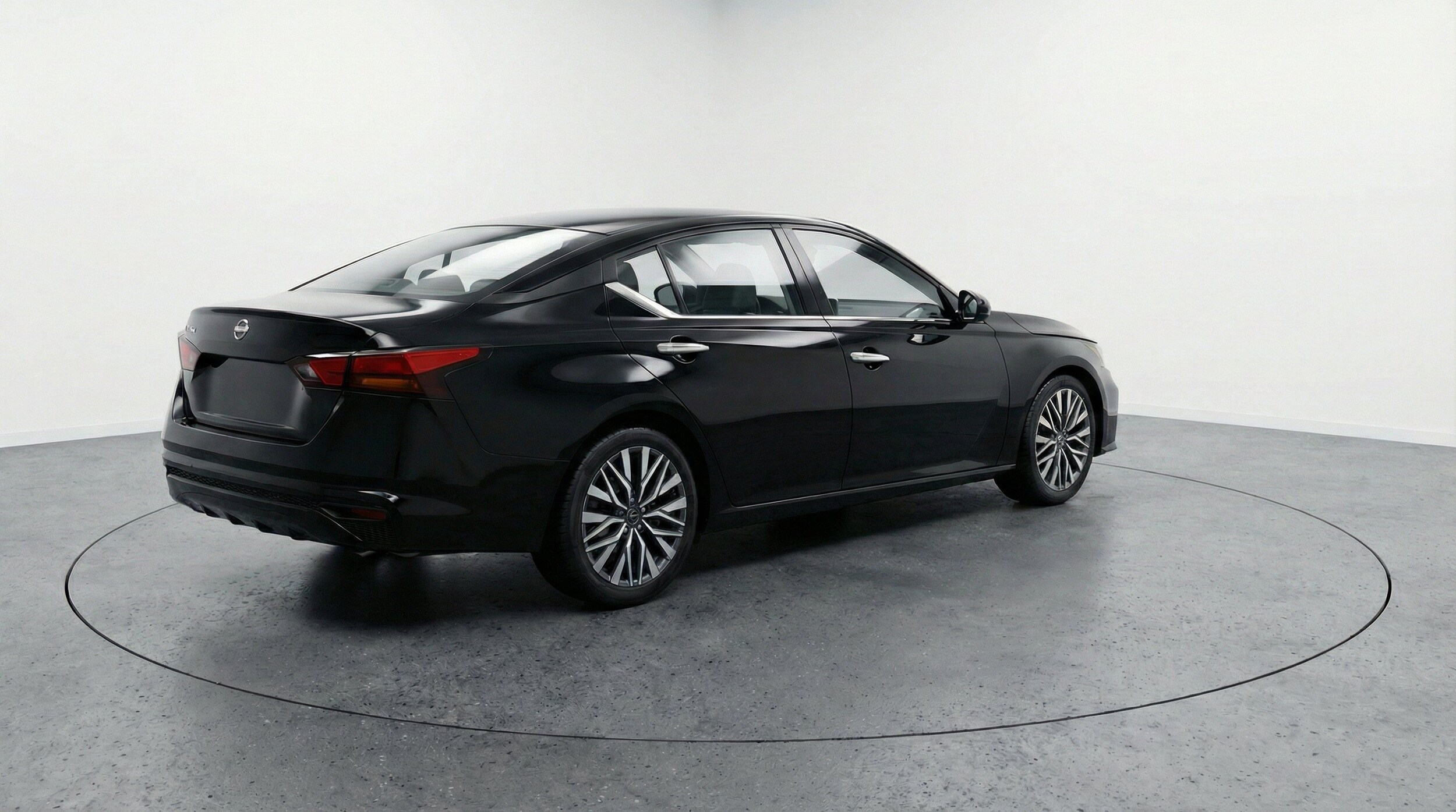 Thumbnail: 2025 Nissan Altima - 9