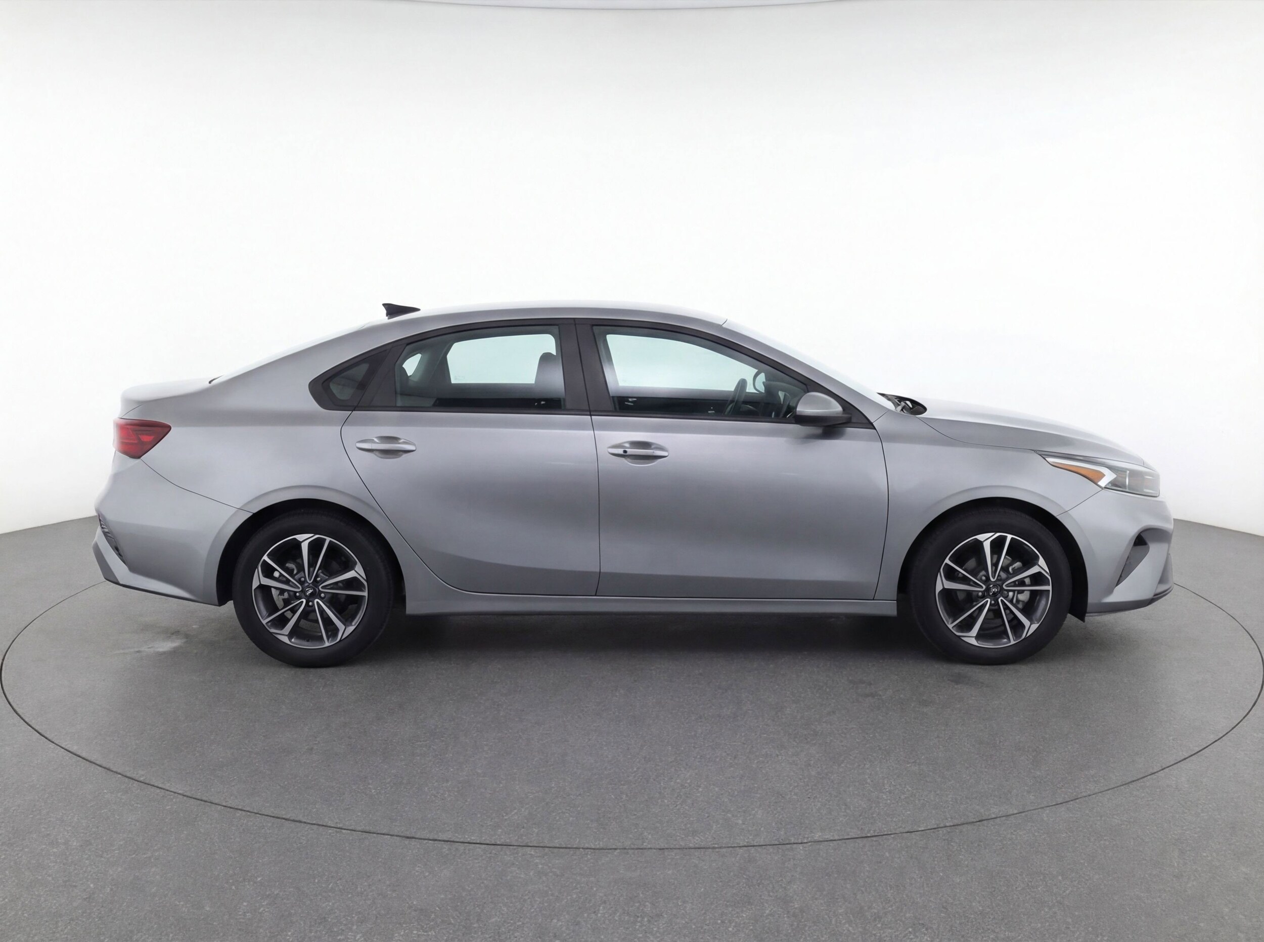 Thumbnail: 2023 Kia Forte - 11