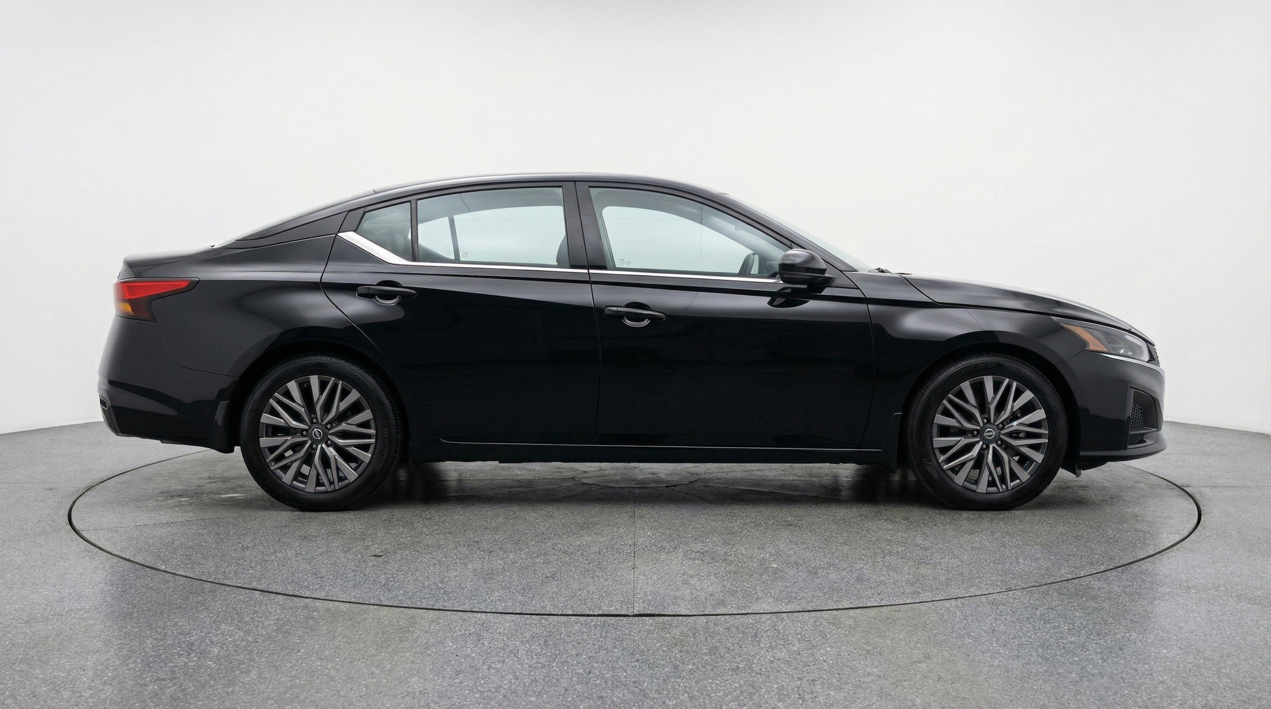 Thumbnail: 2025 Nissan Altima - 11