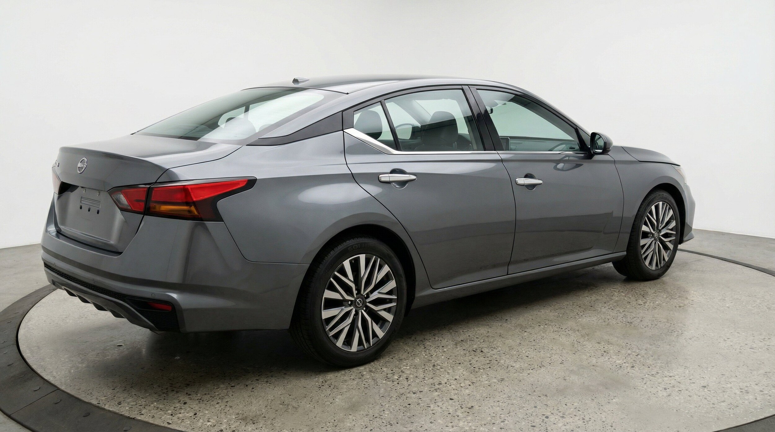 Thumbnail: 2025 Nissan Altima - 9