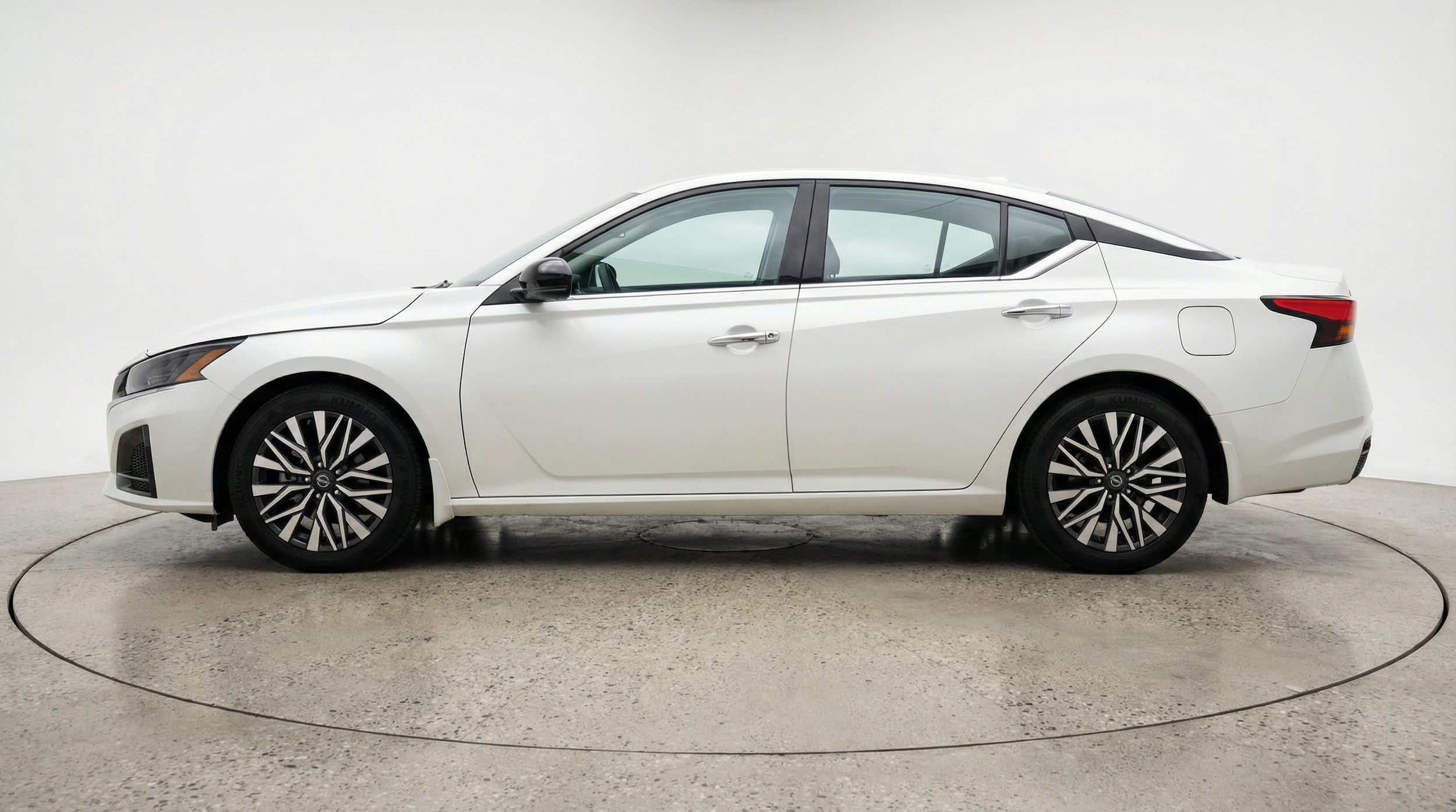 Thumbnail: 2025 Nissan Altima - 4