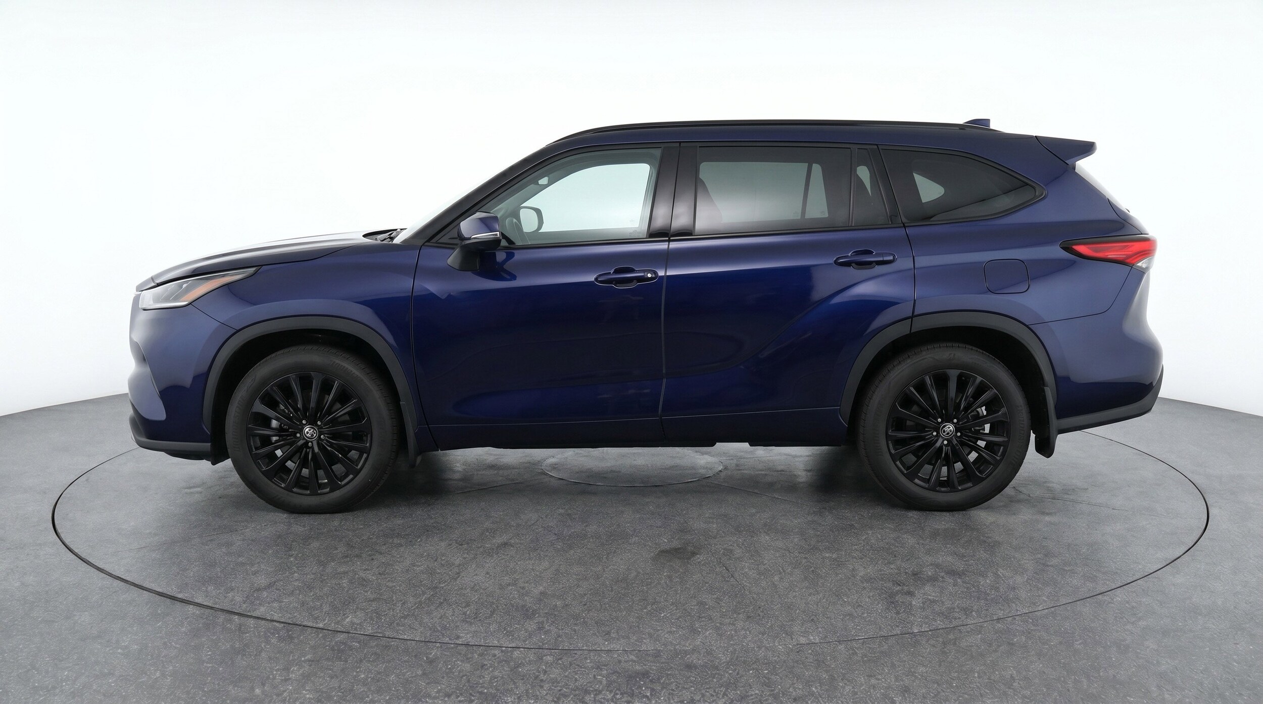 Thumbnail: 2025 Toyota Highlander - 5