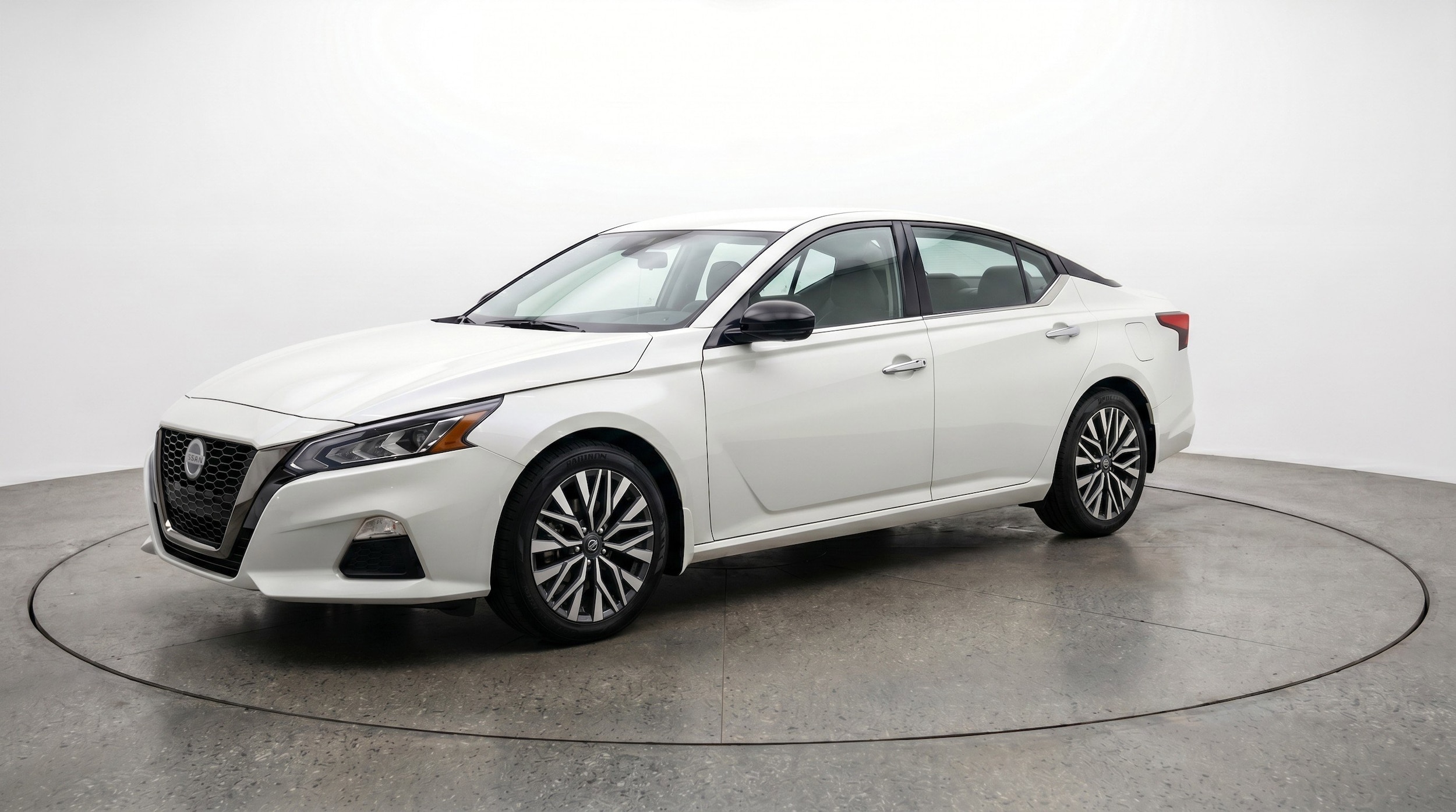 Thumbnail: 2025 Nissan Altima - 3