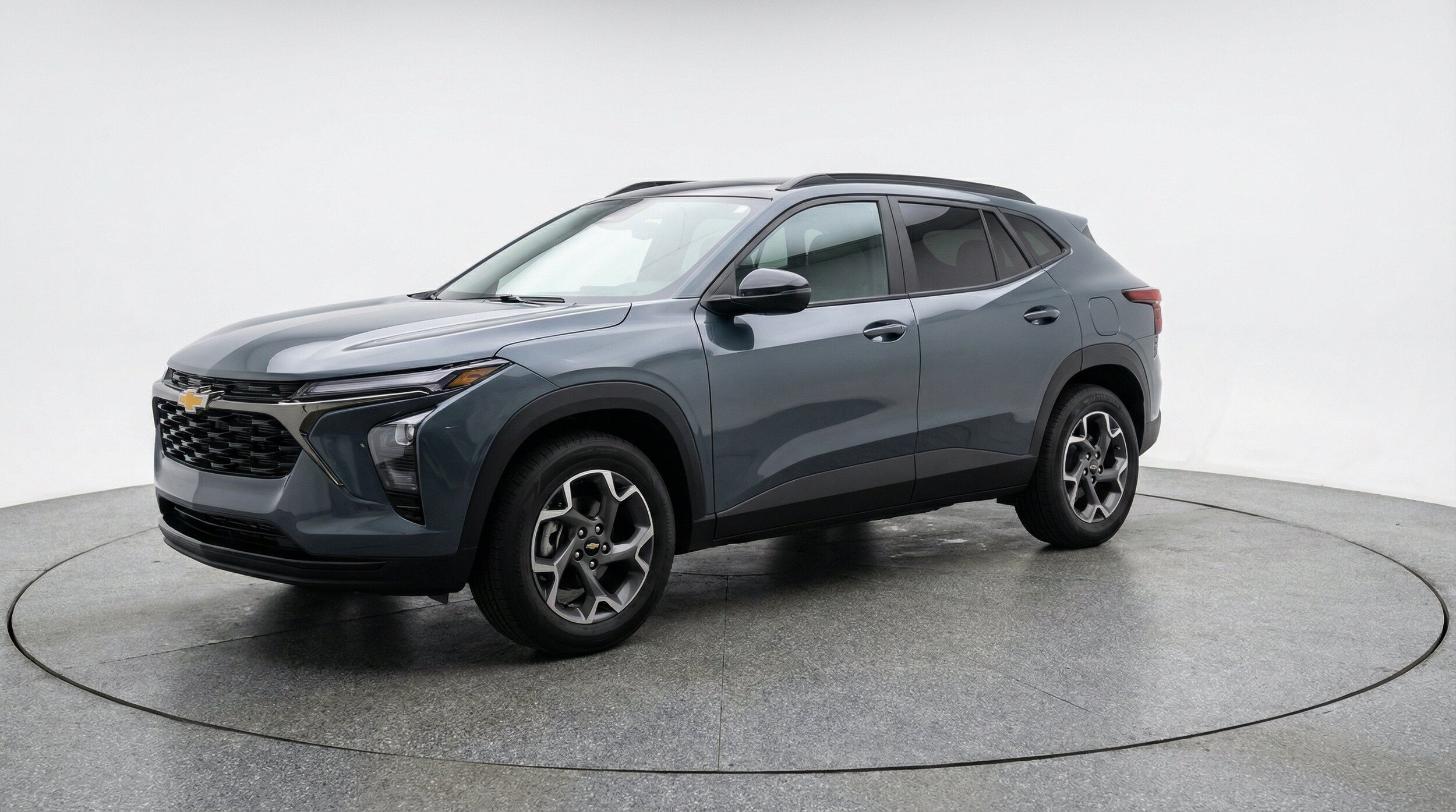 Thumbnail: 2025 Chevrolet Trax - 3