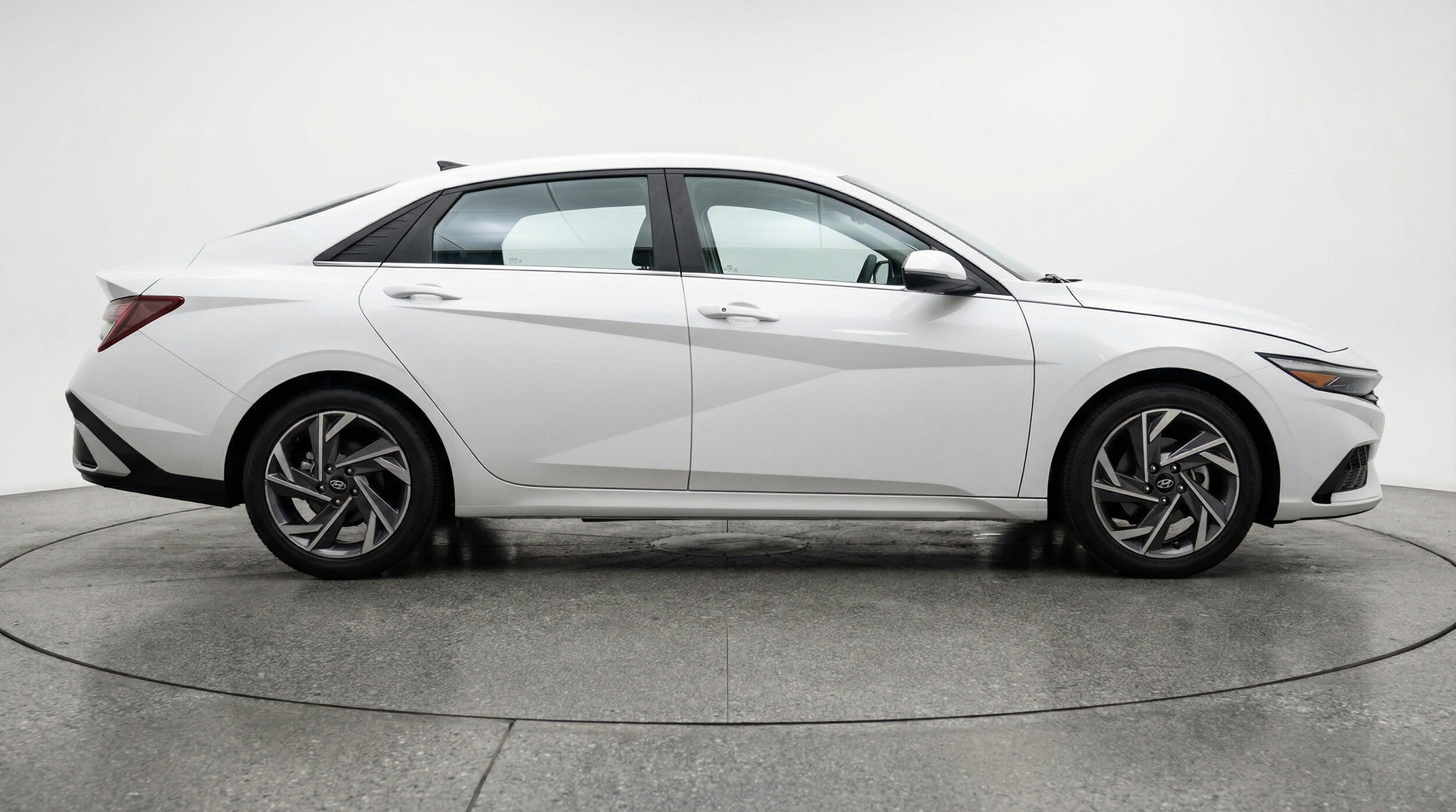 Thumbnail: 2025 Hyundai Elantra - 11
