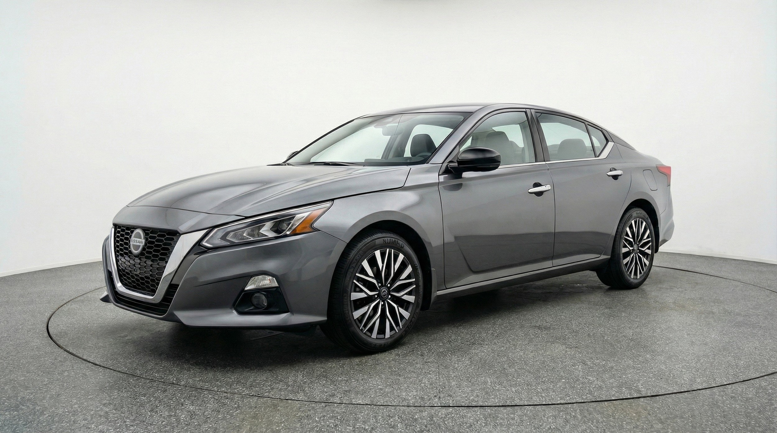 Thumbnail: 2025 Nissan Altima - 3