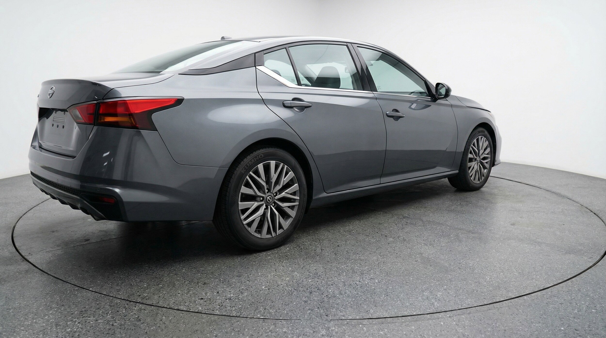 Thumbnail: 2025 Nissan Altima - 9