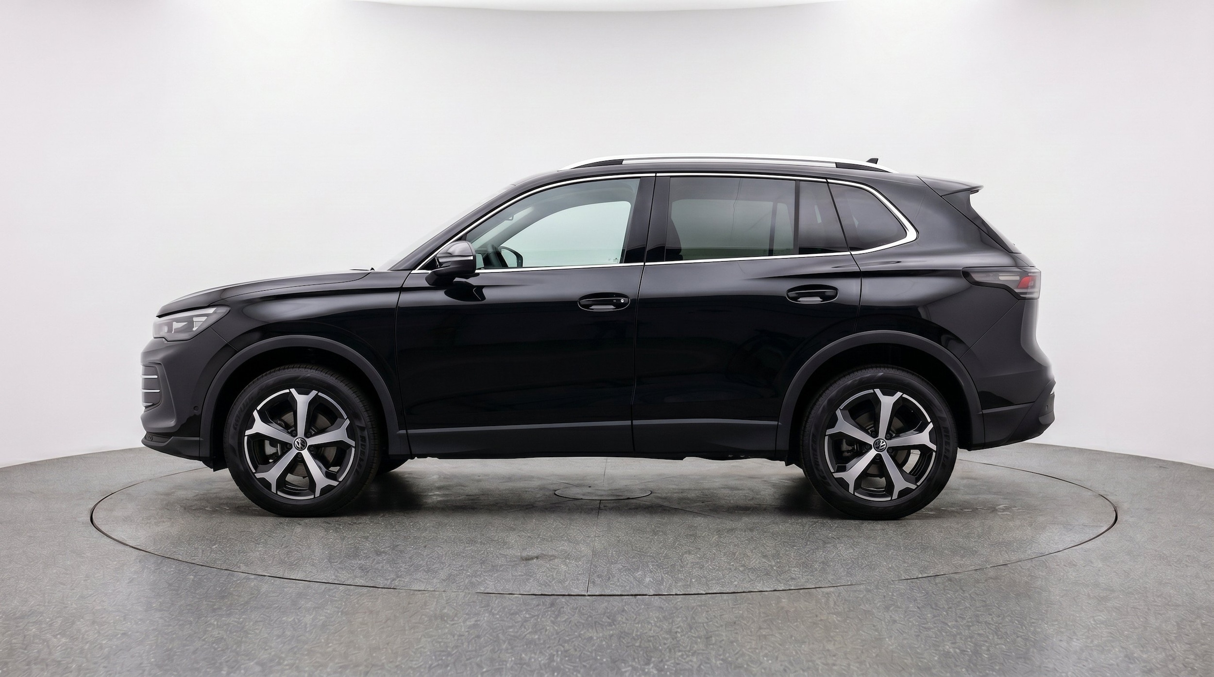Thumbnail: 2026 Volkswagen Tiguan - 5