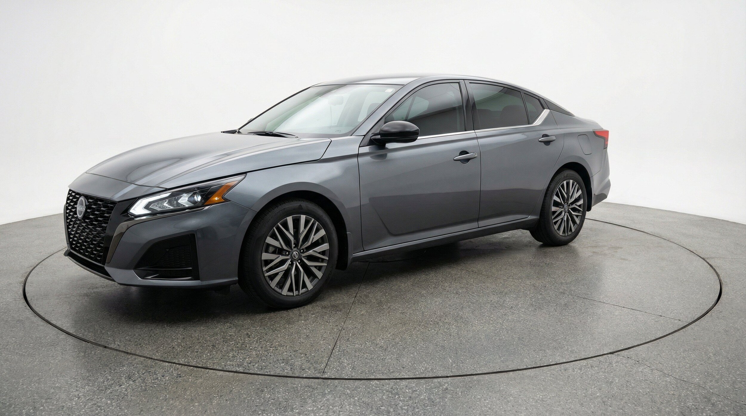 Thumbnail: 2025 Nissan Altima - 3
