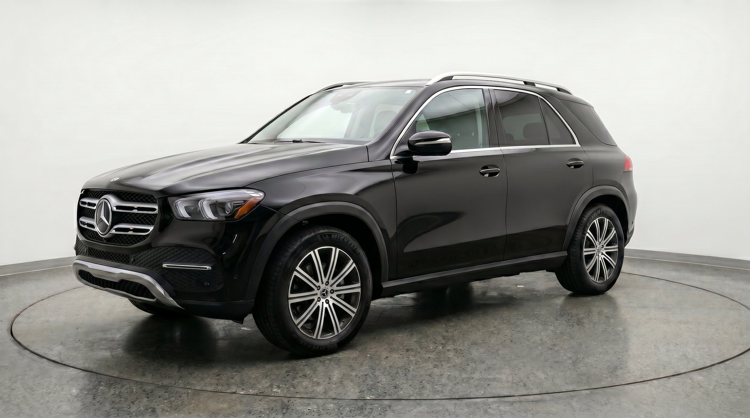 Thumbnail: 2026 Mercedes-Benz GLE - 3