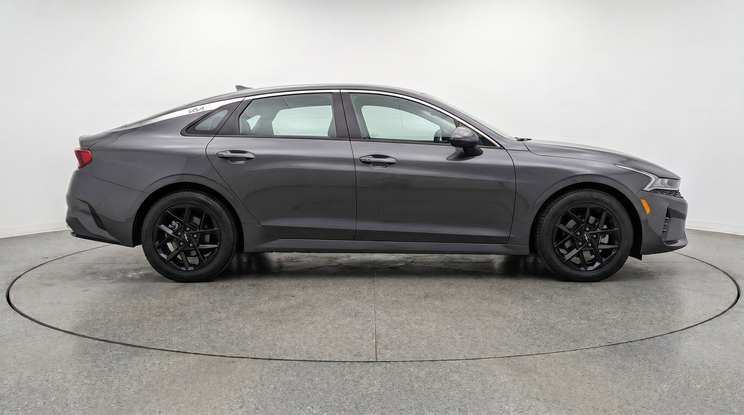 Thumbnail: 2025 Kia K5 - 11