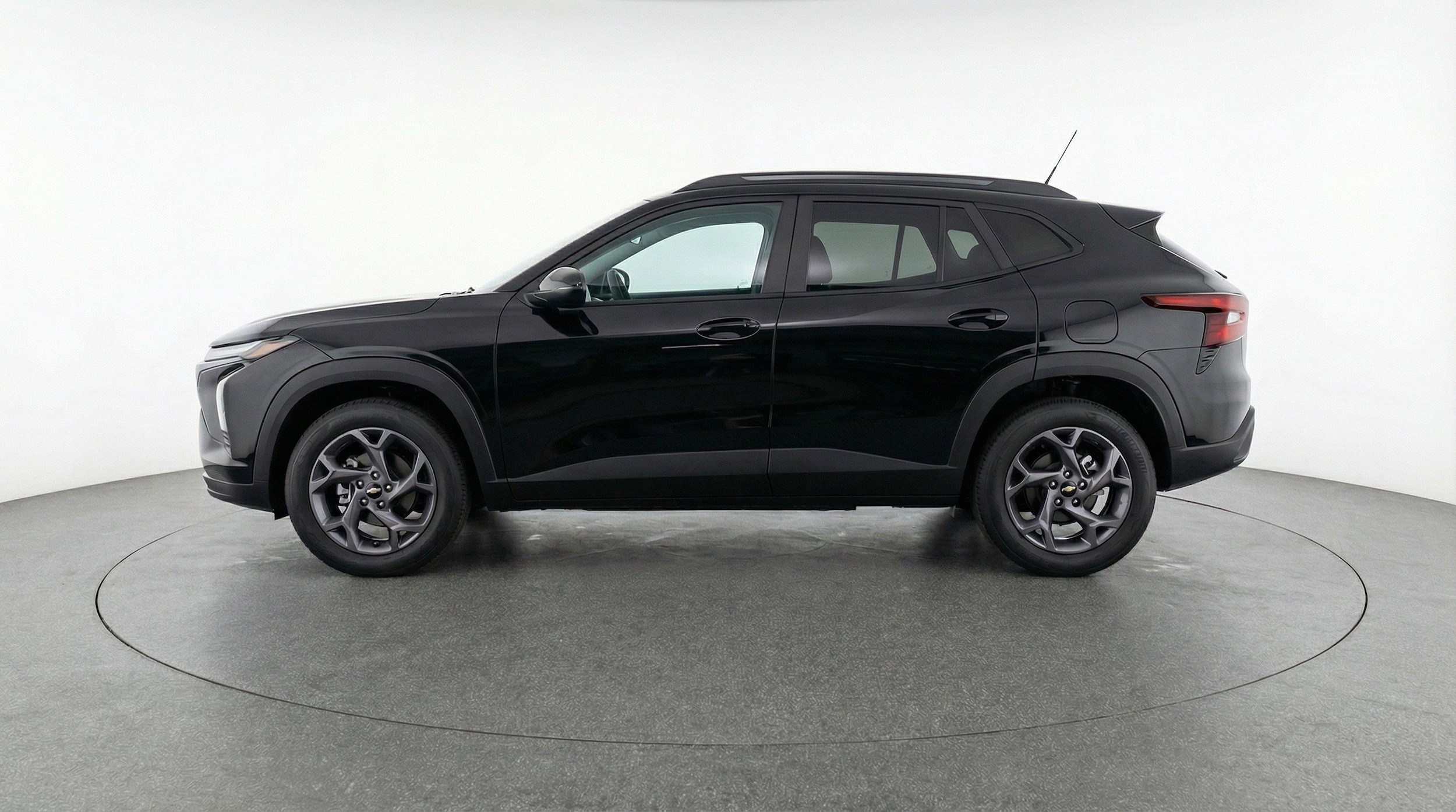 Thumbnail: 2025 Chevrolet Trax - 5