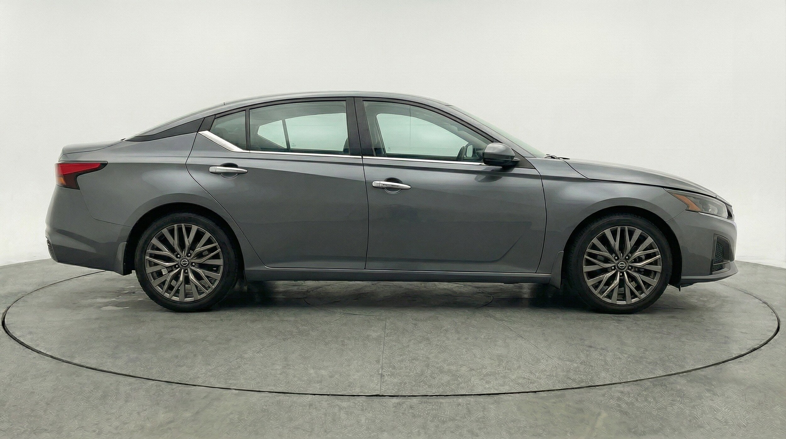 Thumbnail: 2025 Nissan Altima - 11