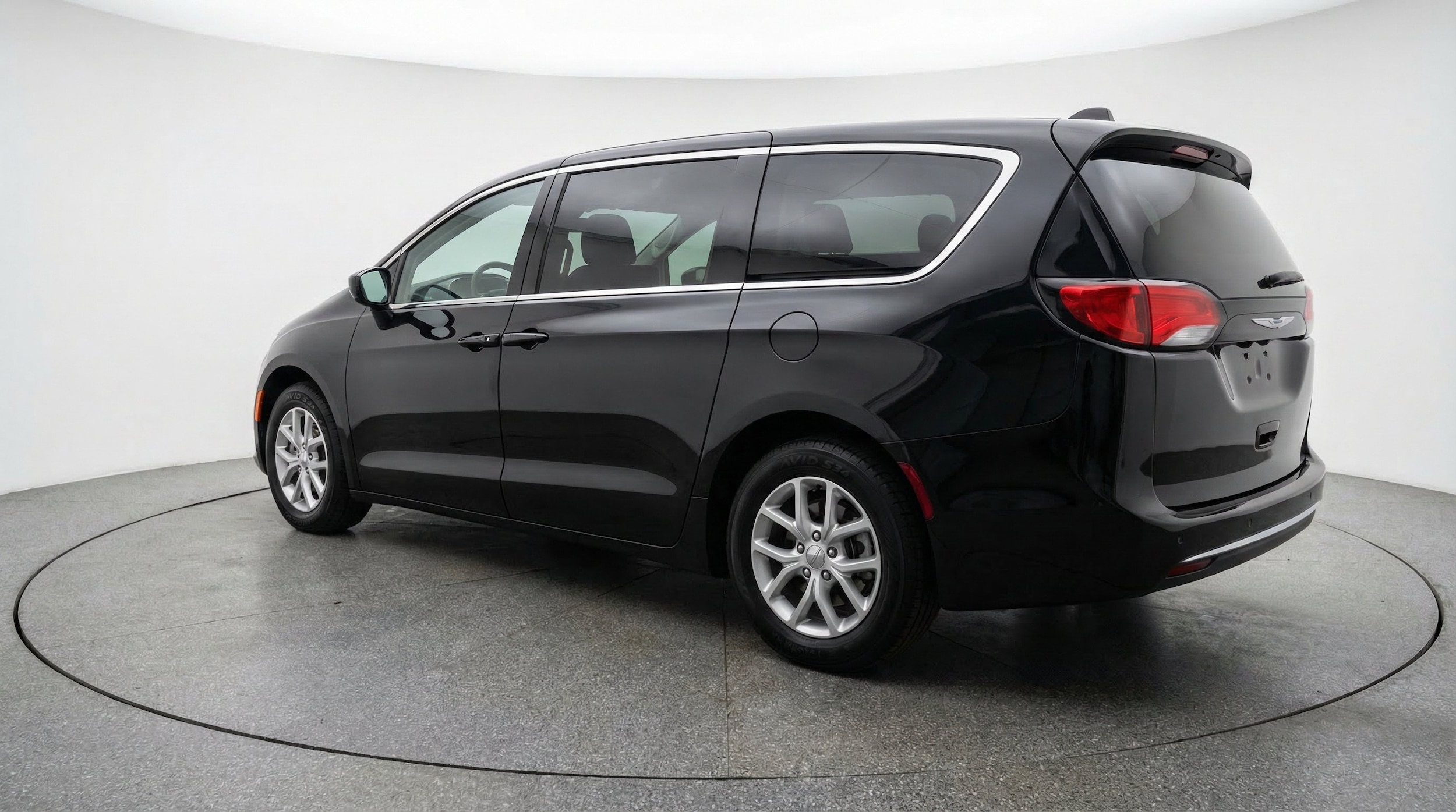 Thumbnail: 2024 Chrysler Voyager - 6