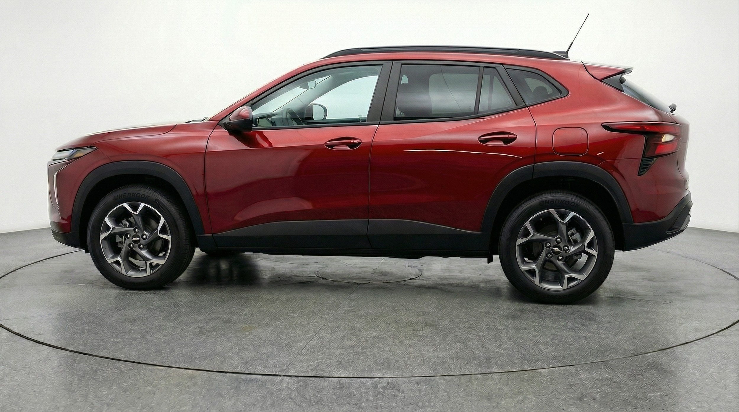 Thumbnail: 2025 Chevrolet Trax - 4