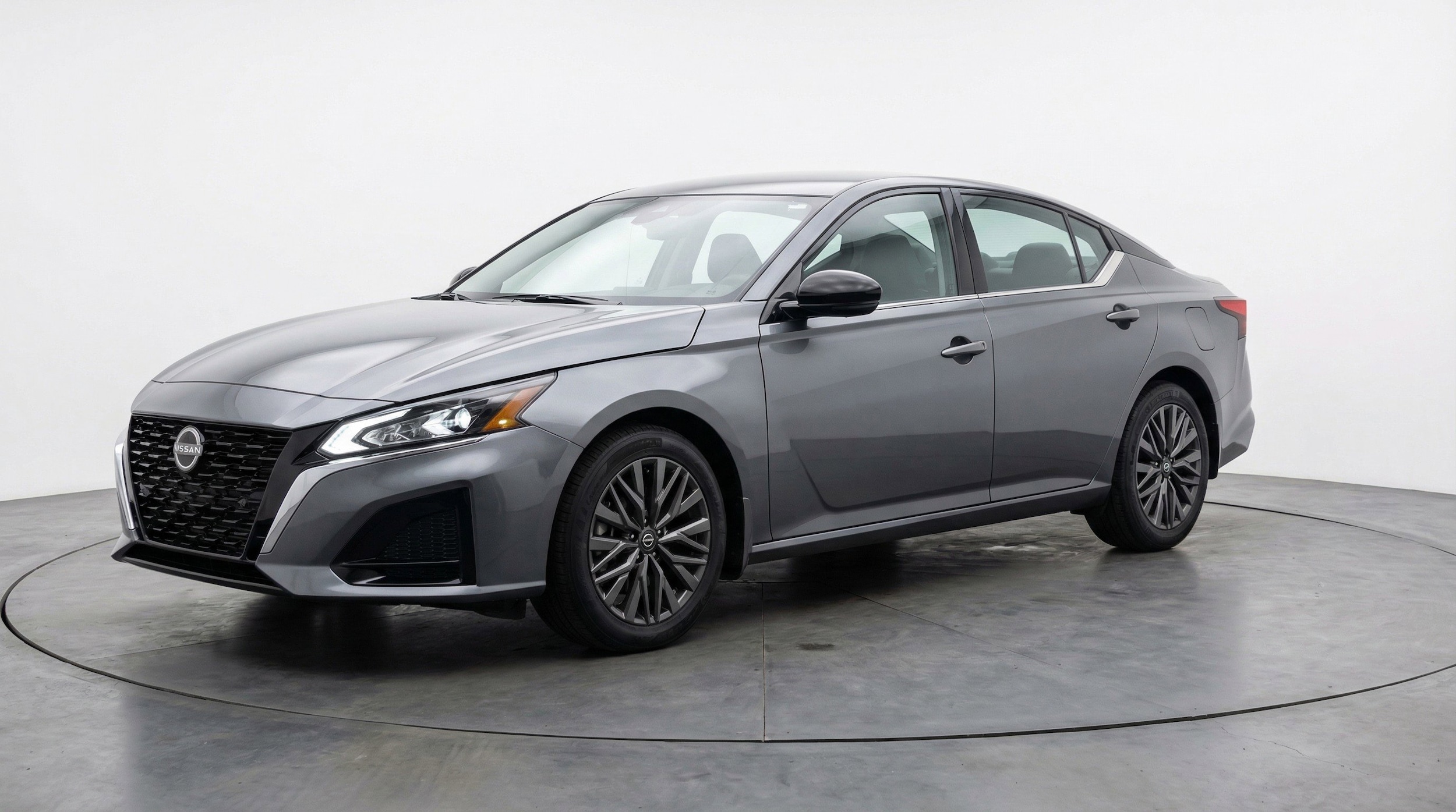 Thumbnail: 2025 Nissan Altima - 3