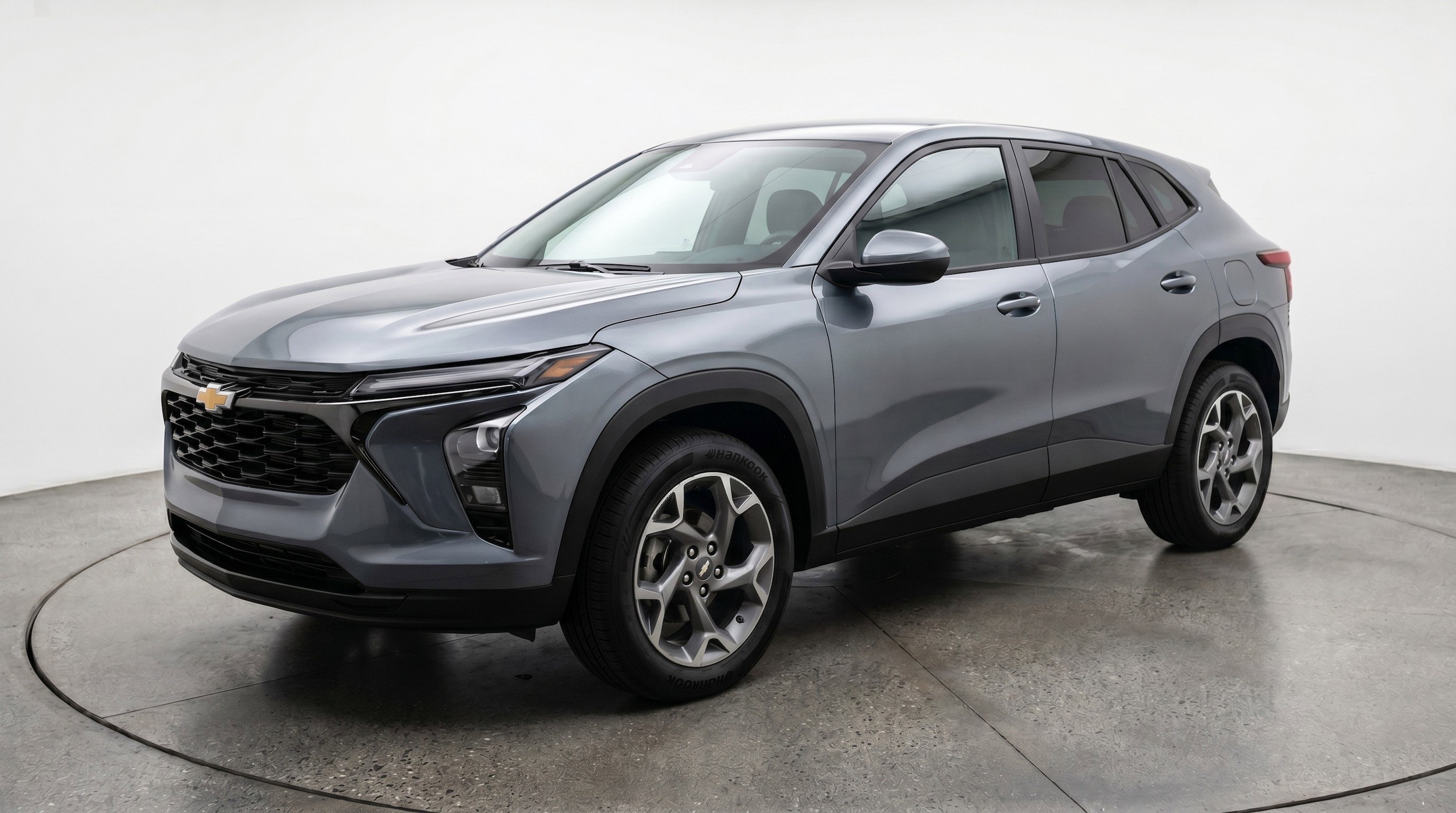 Thumbnail: 2025 Chevrolet Trax - 3