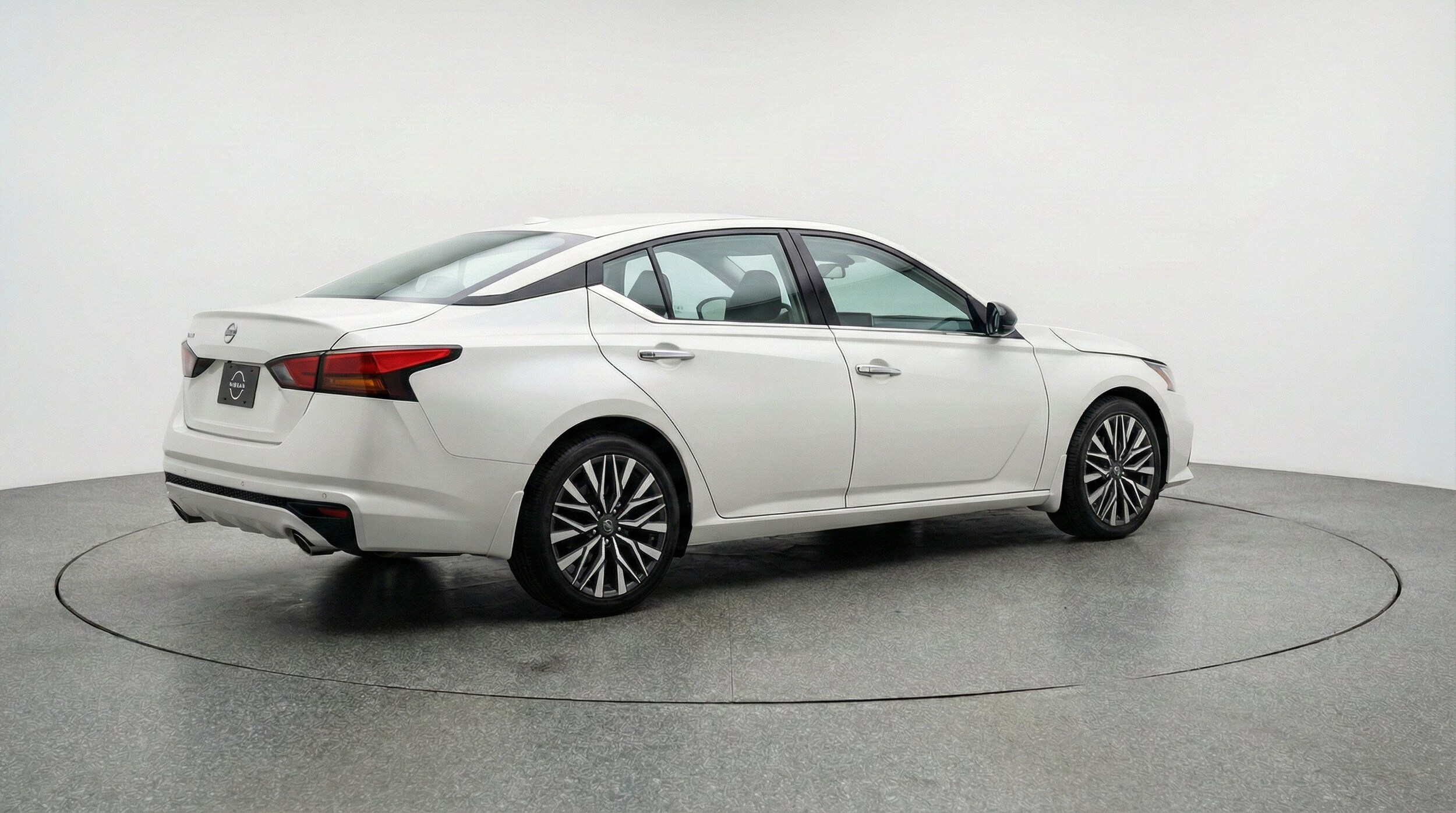 Thumbnail: 2025 Nissan Altima - 9