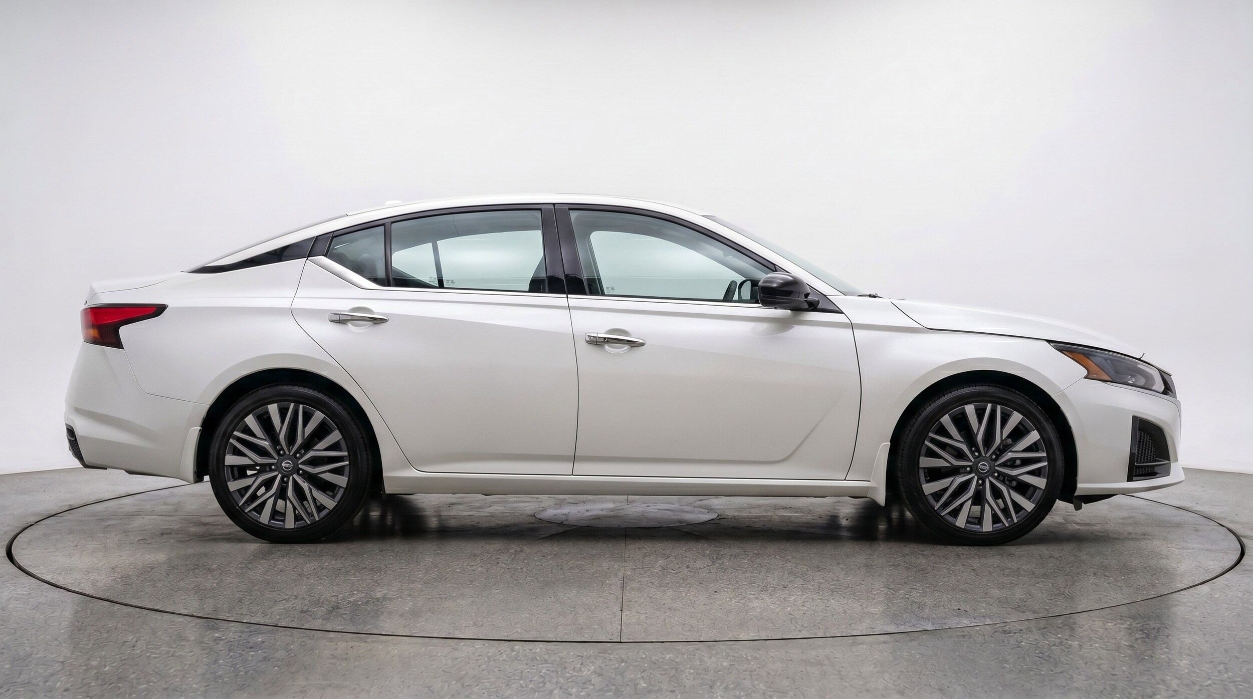 Thumbnail: 2025 Nissan Altima - 11