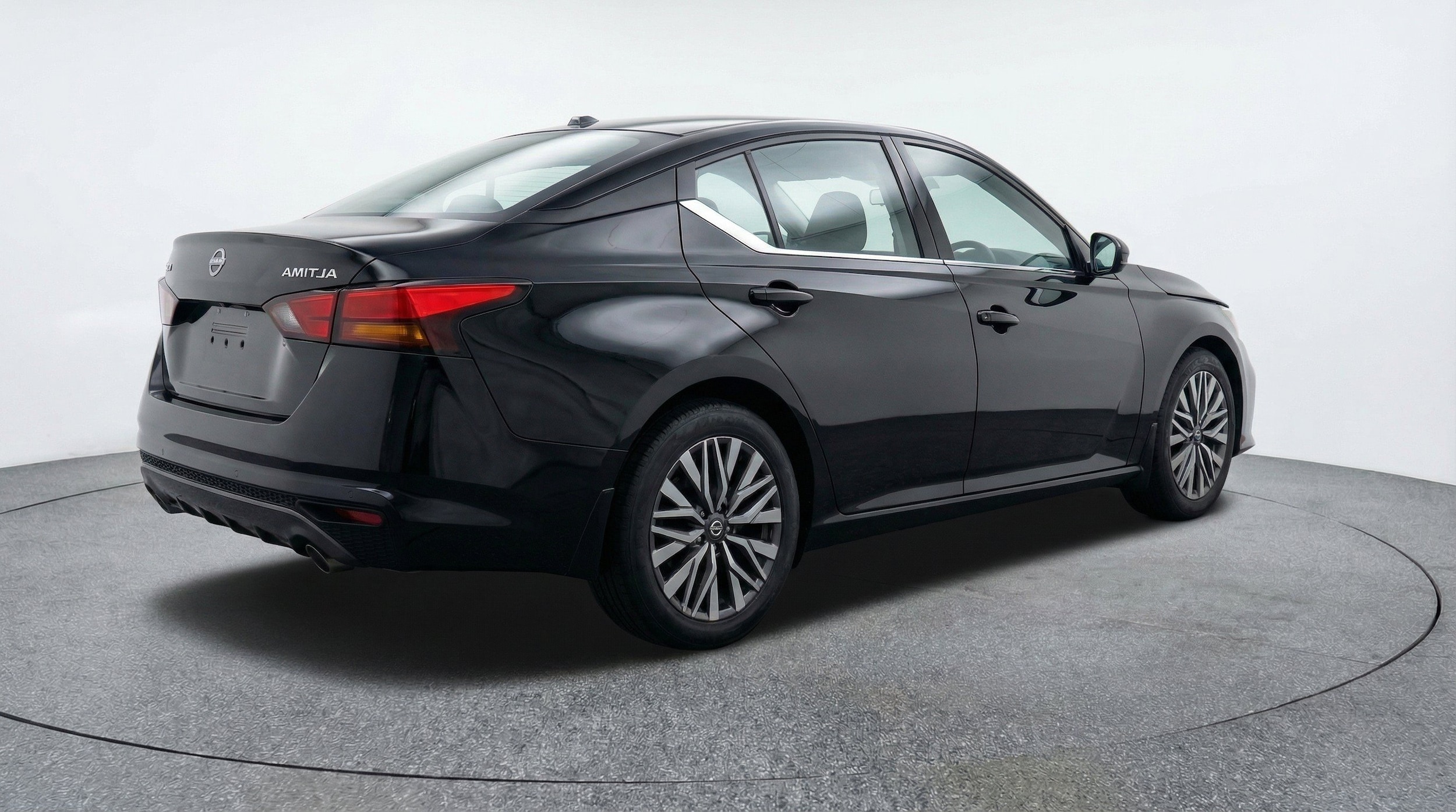 Thumbnail: 2025 Nissan Altima - 9