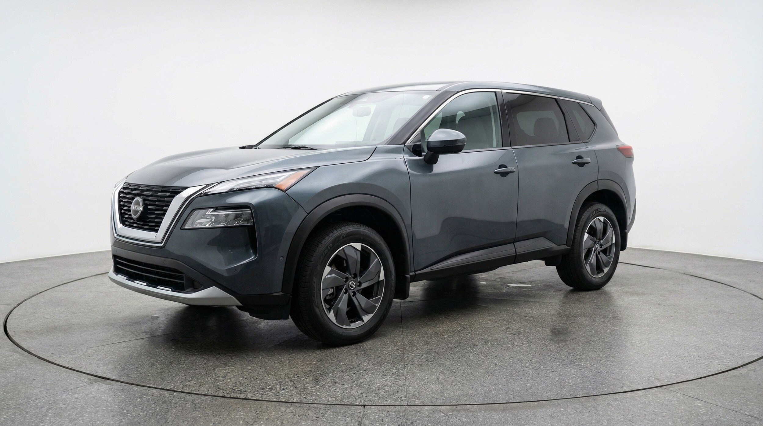 Thumbnail: 2025 Nissan Rogue - 3