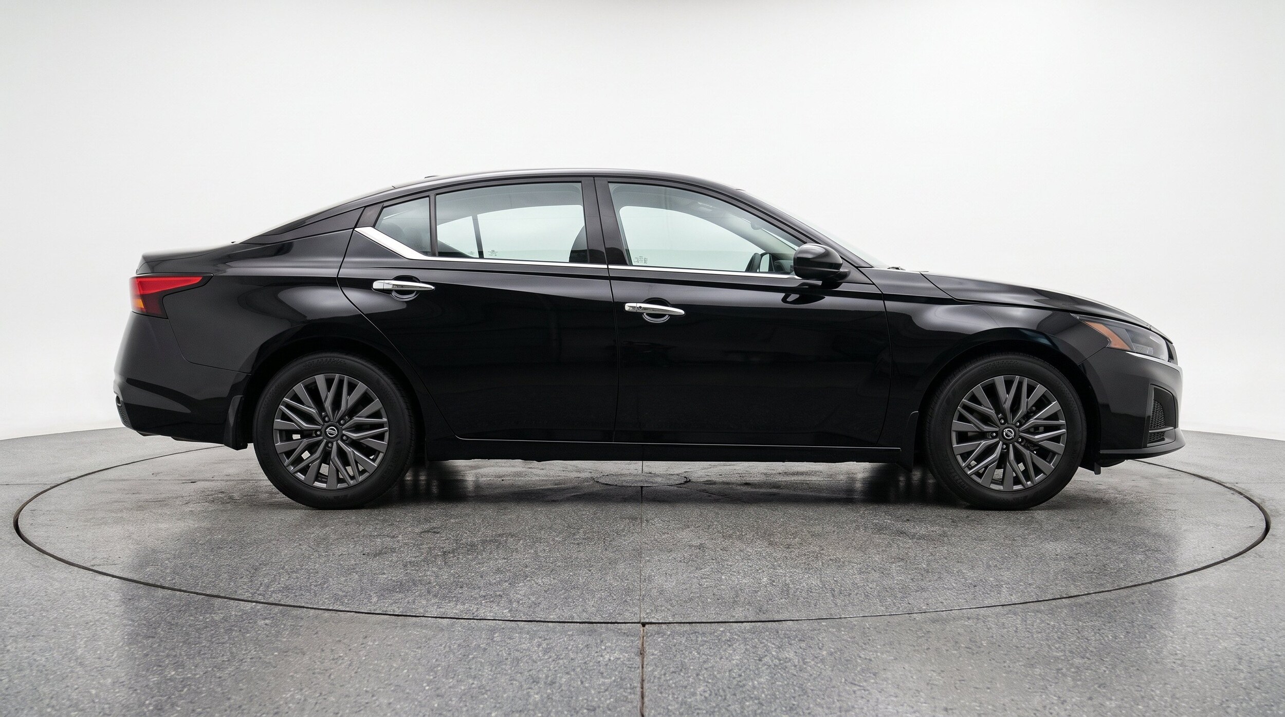 Thumbnail: 2025 Nissan Altima - 11