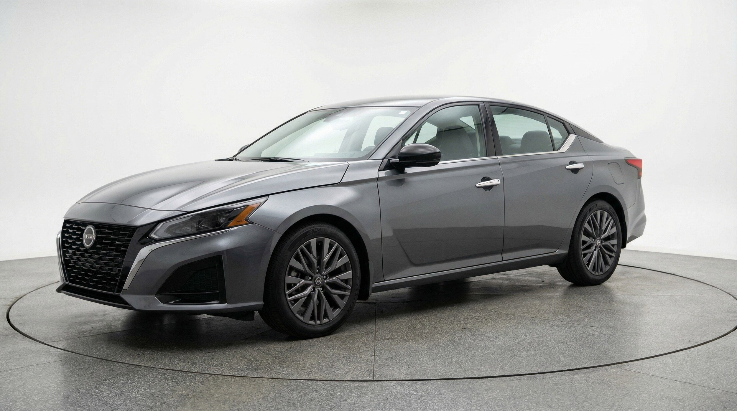 Thumbnail: 2025 Nissan Altima - 3