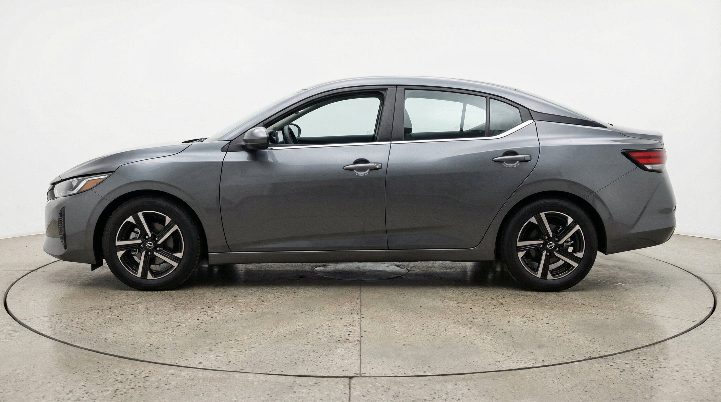 Thumbnail: 2025 Nissan Sentra - 5