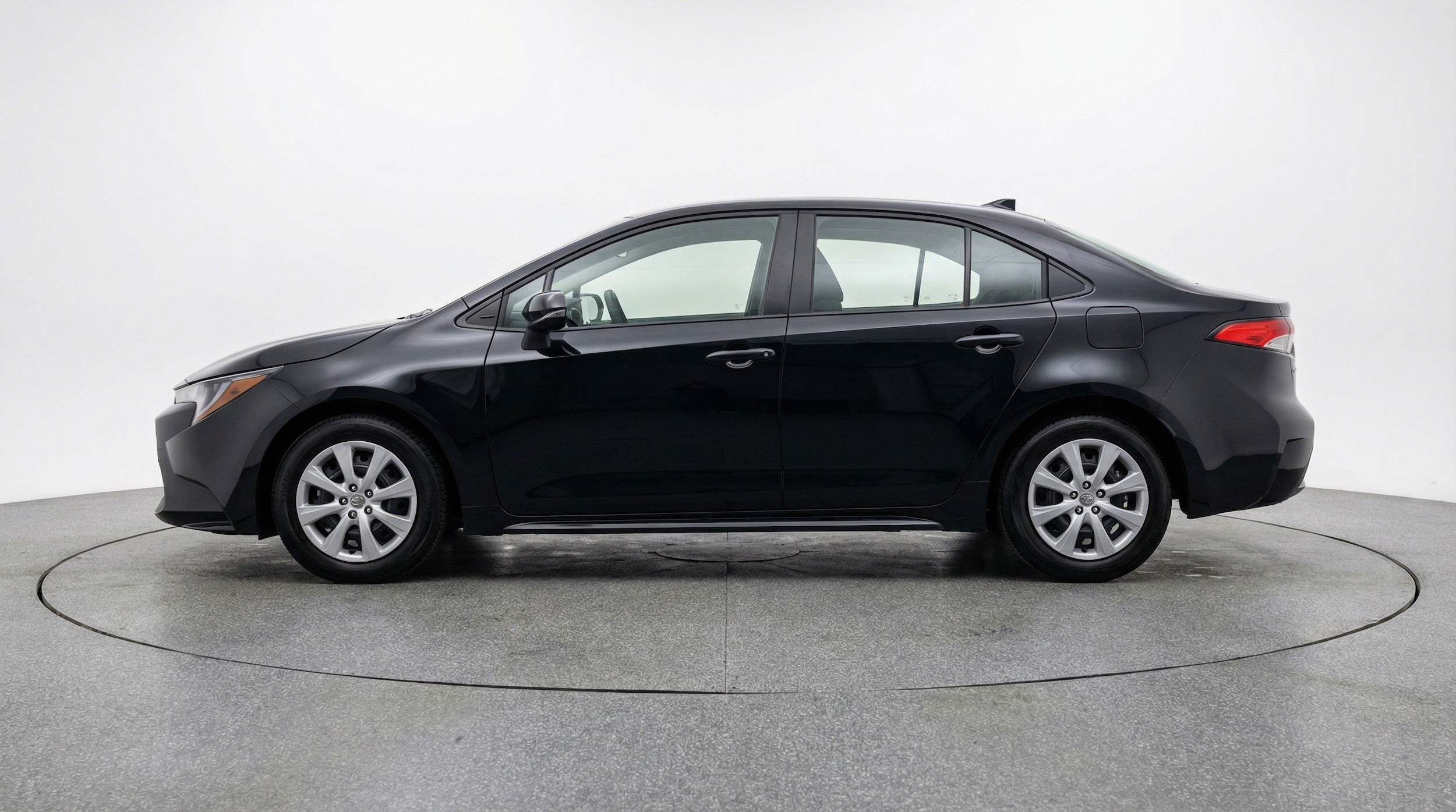 Thumbnail: 2025 Toyota Corolla - 5
