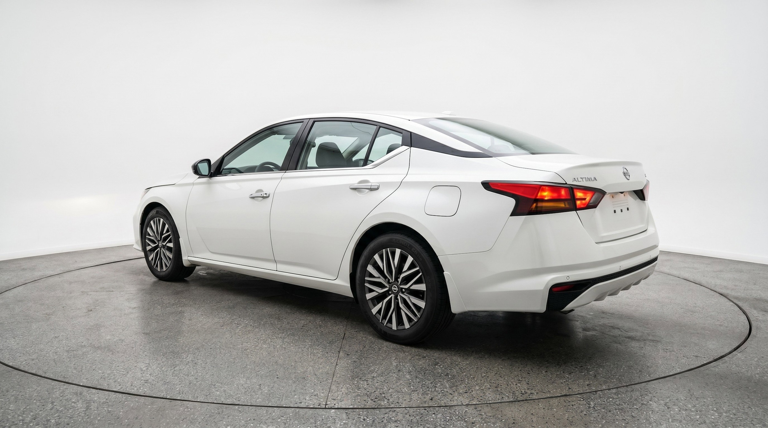 Thumbnail: 2025 Nissan Altima - 6